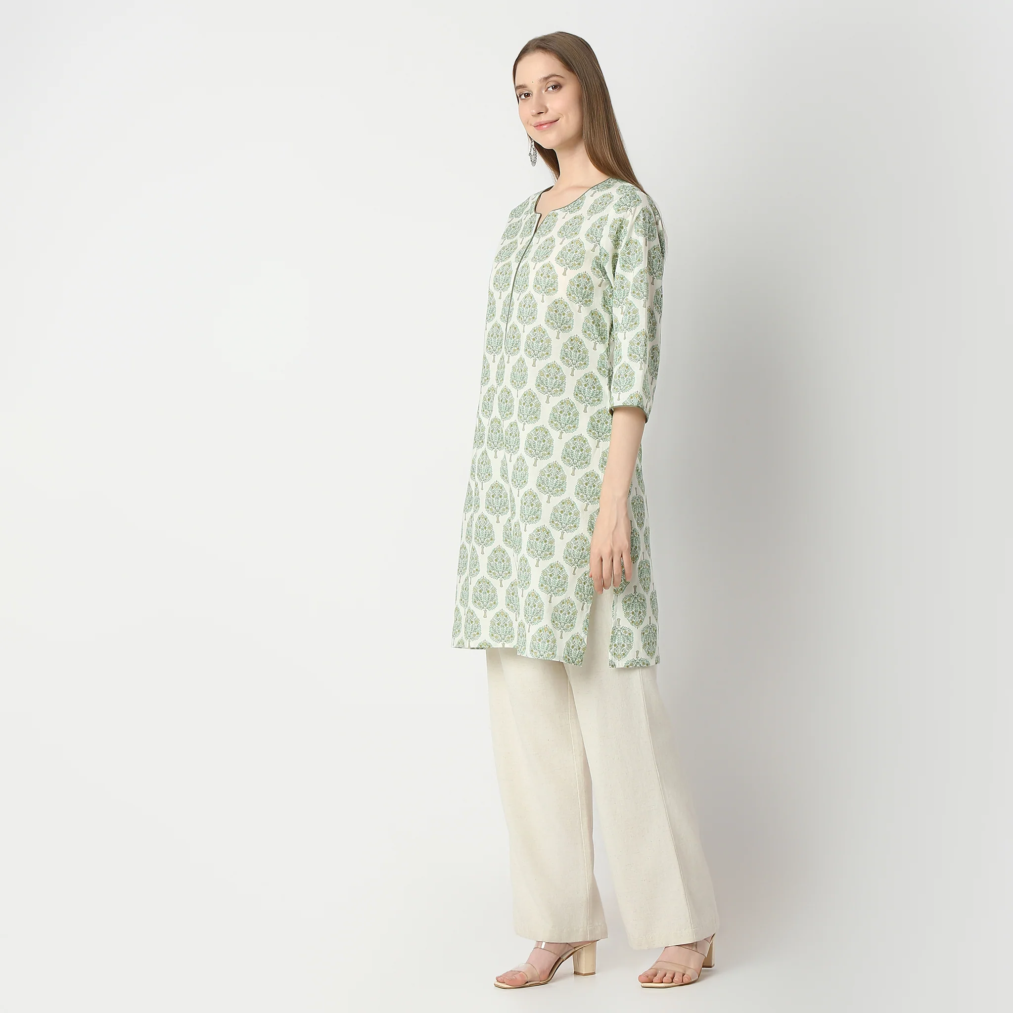Floral Straight Kurta - Image 5
