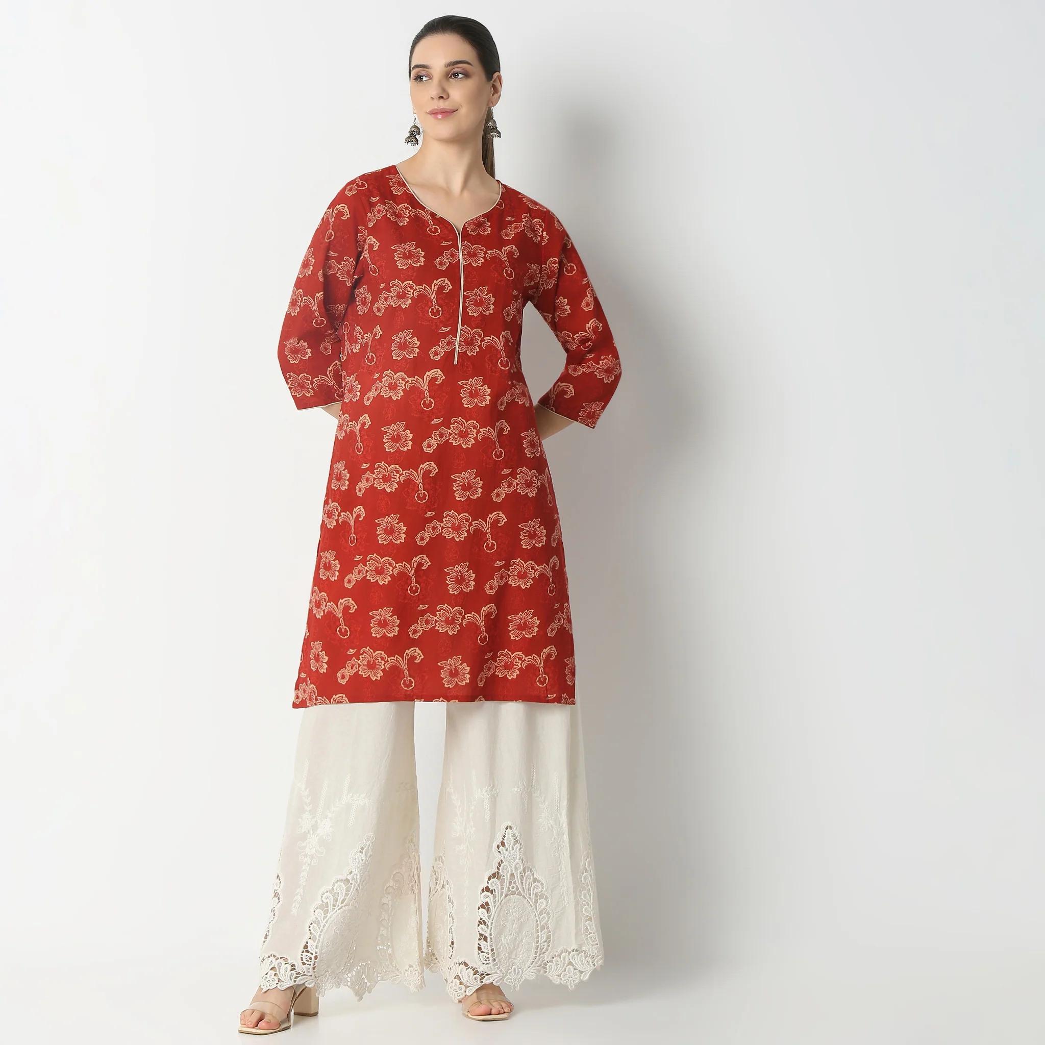 Floral Straight Kurta - Image 2