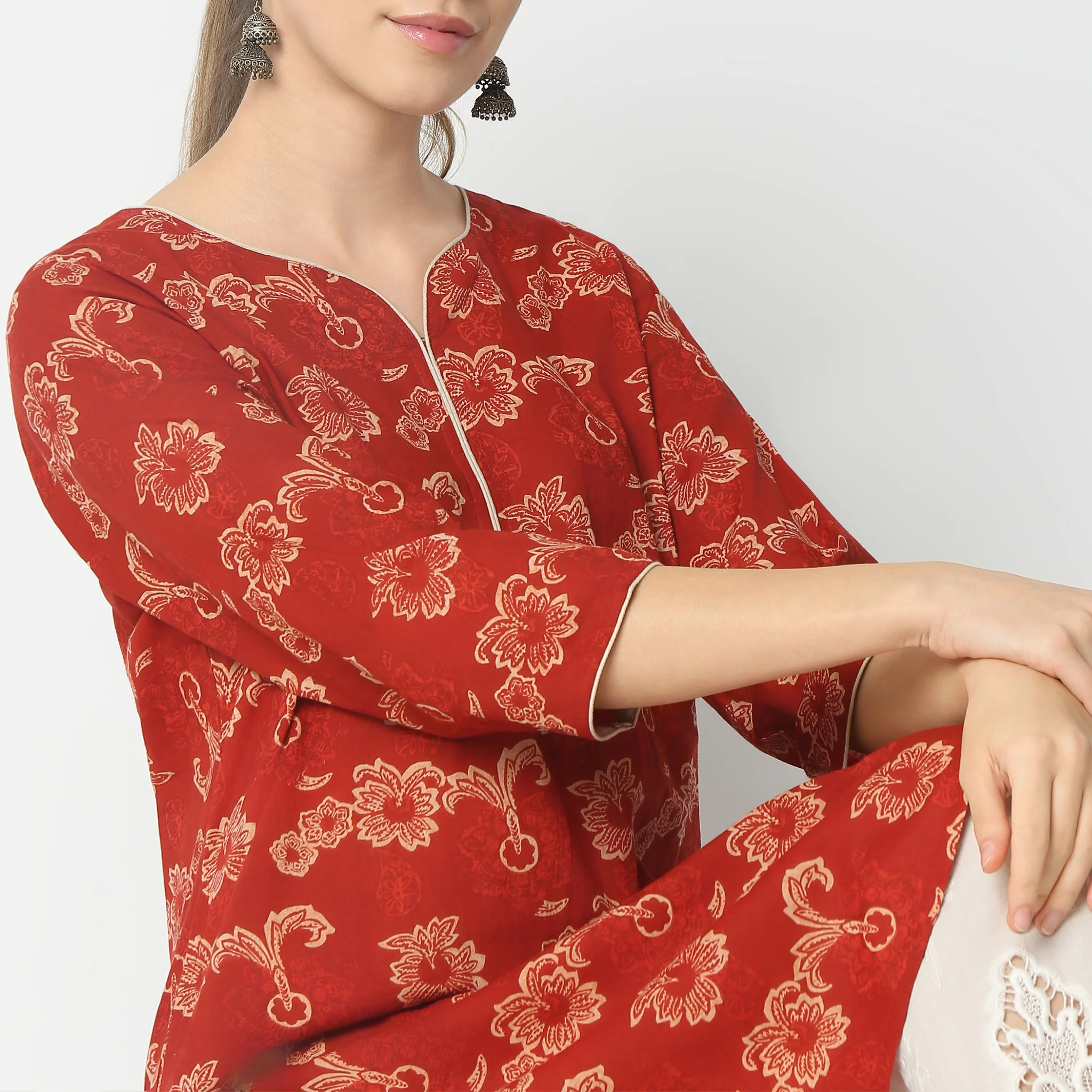 Floral Straight Kurta - Image 4