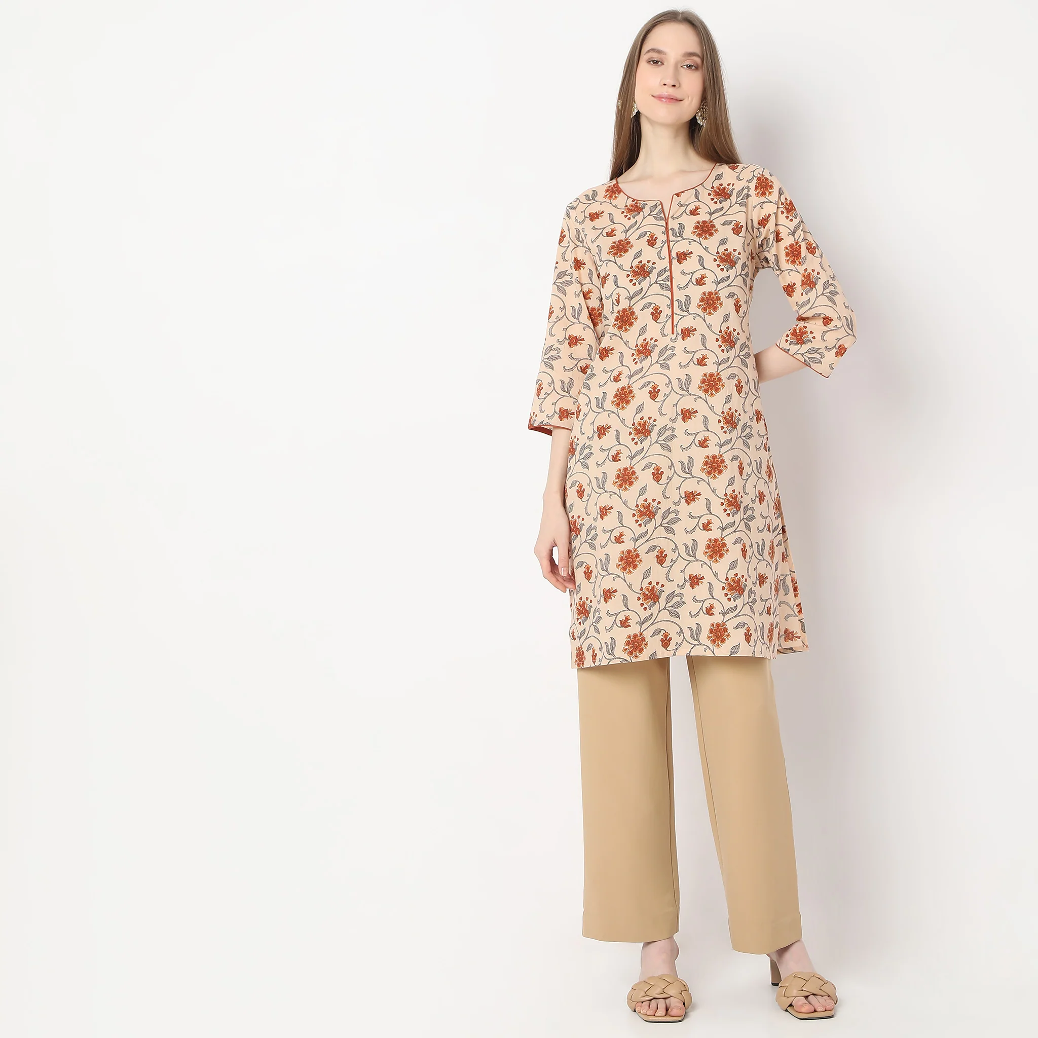 Floral Straight Kurta - Image 2