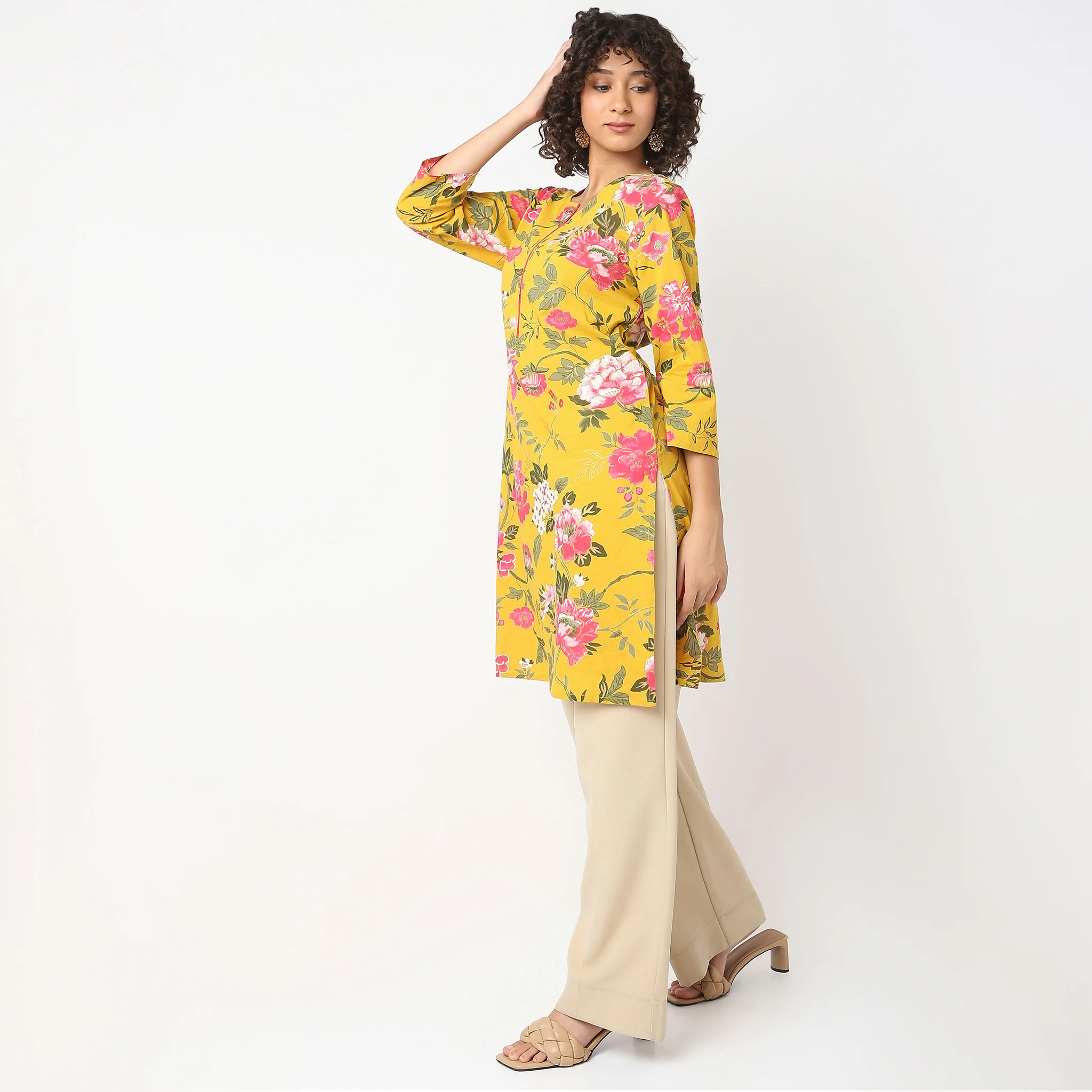 Straight Fit Floral Kurta - Image 15