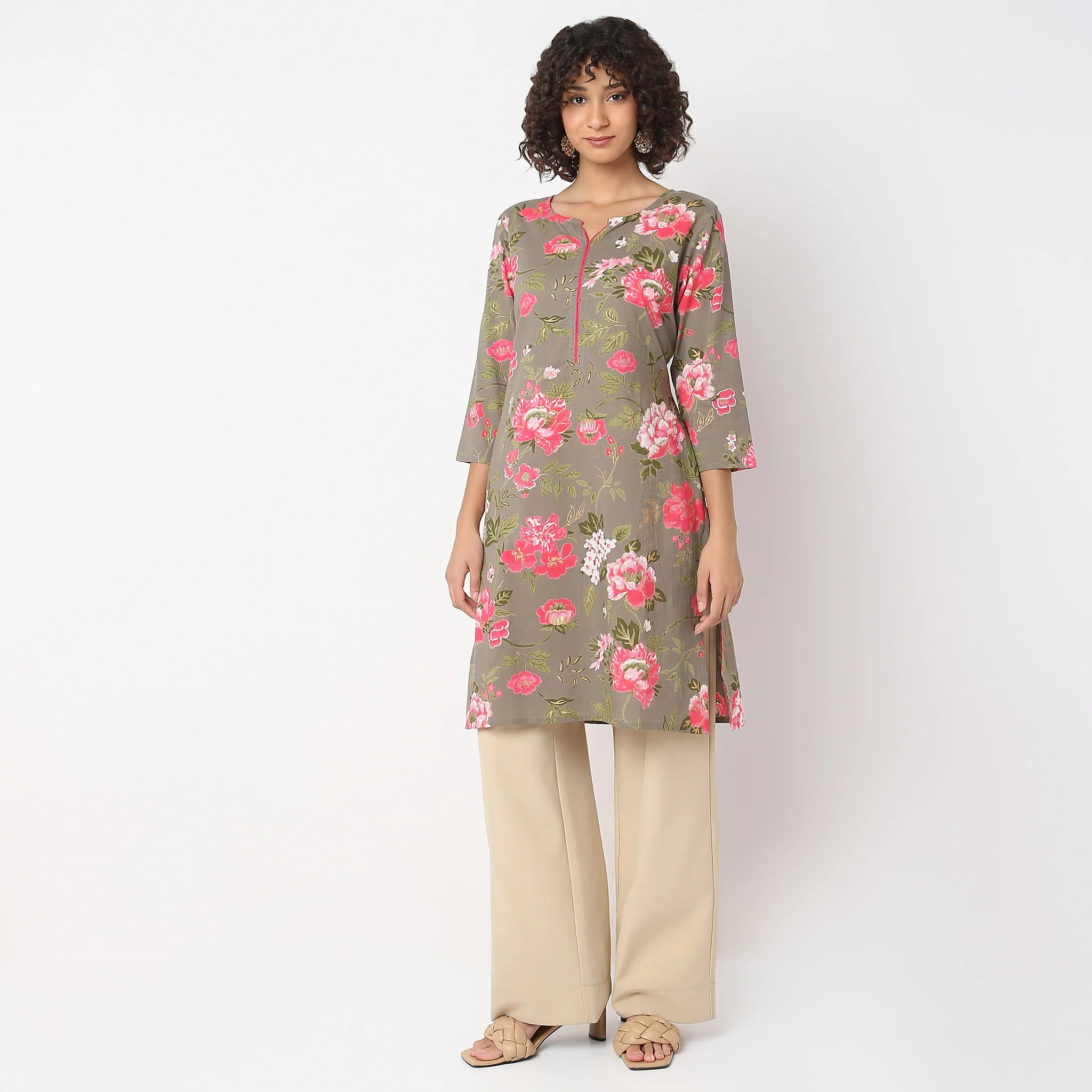 Straight Fit Floral Kurta - Image 7