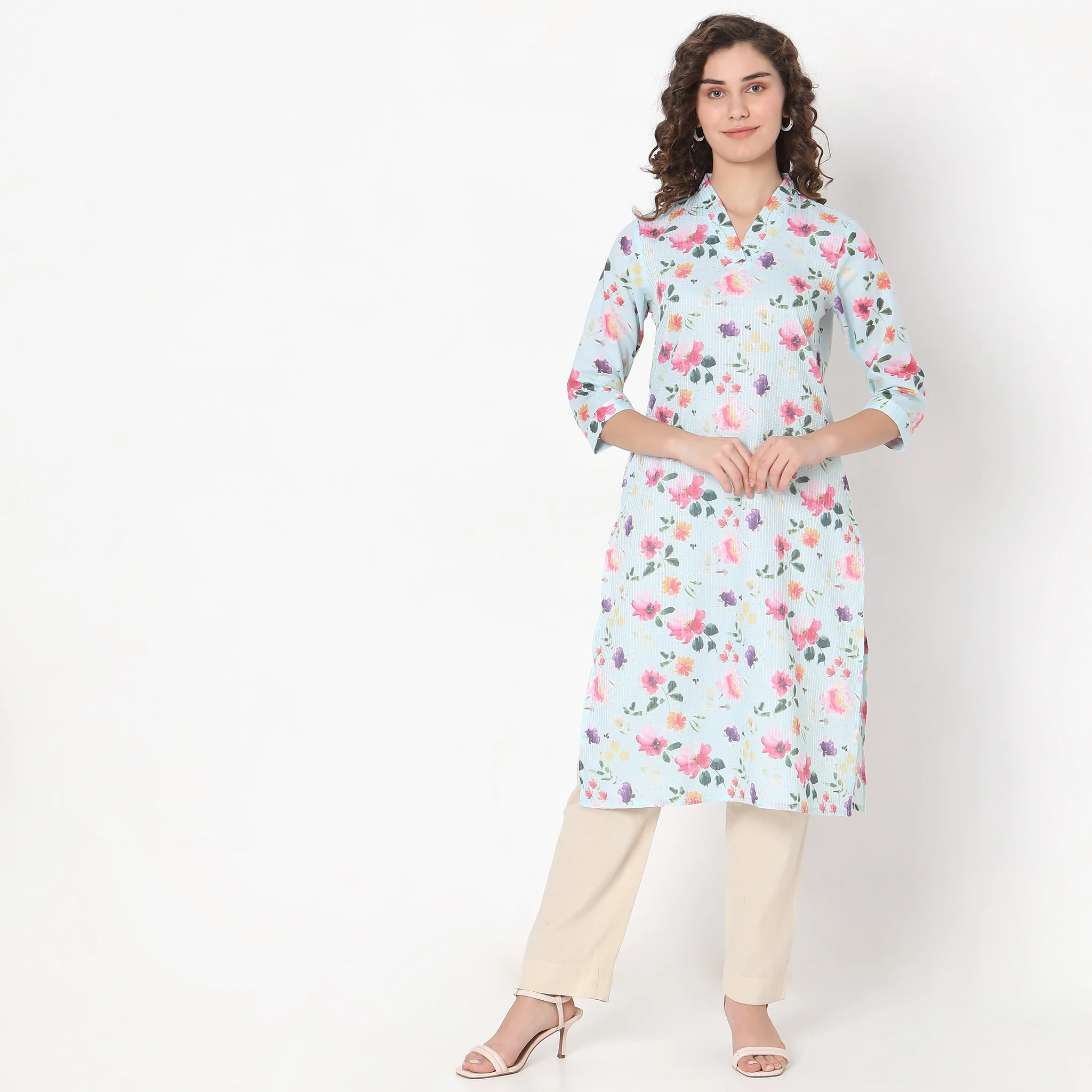 Straight Fit Floral Kurta - Image 2