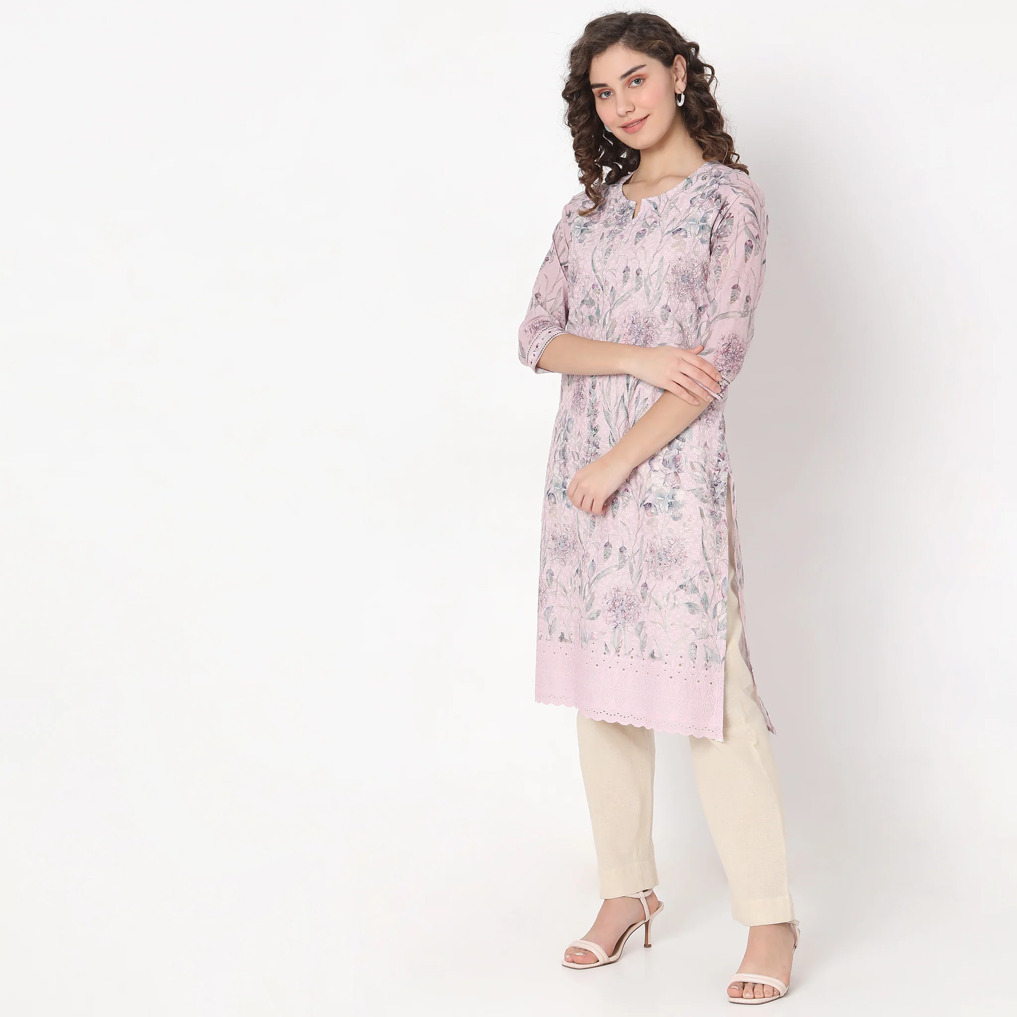 Straight Fit Floral Kurta - Image 5
