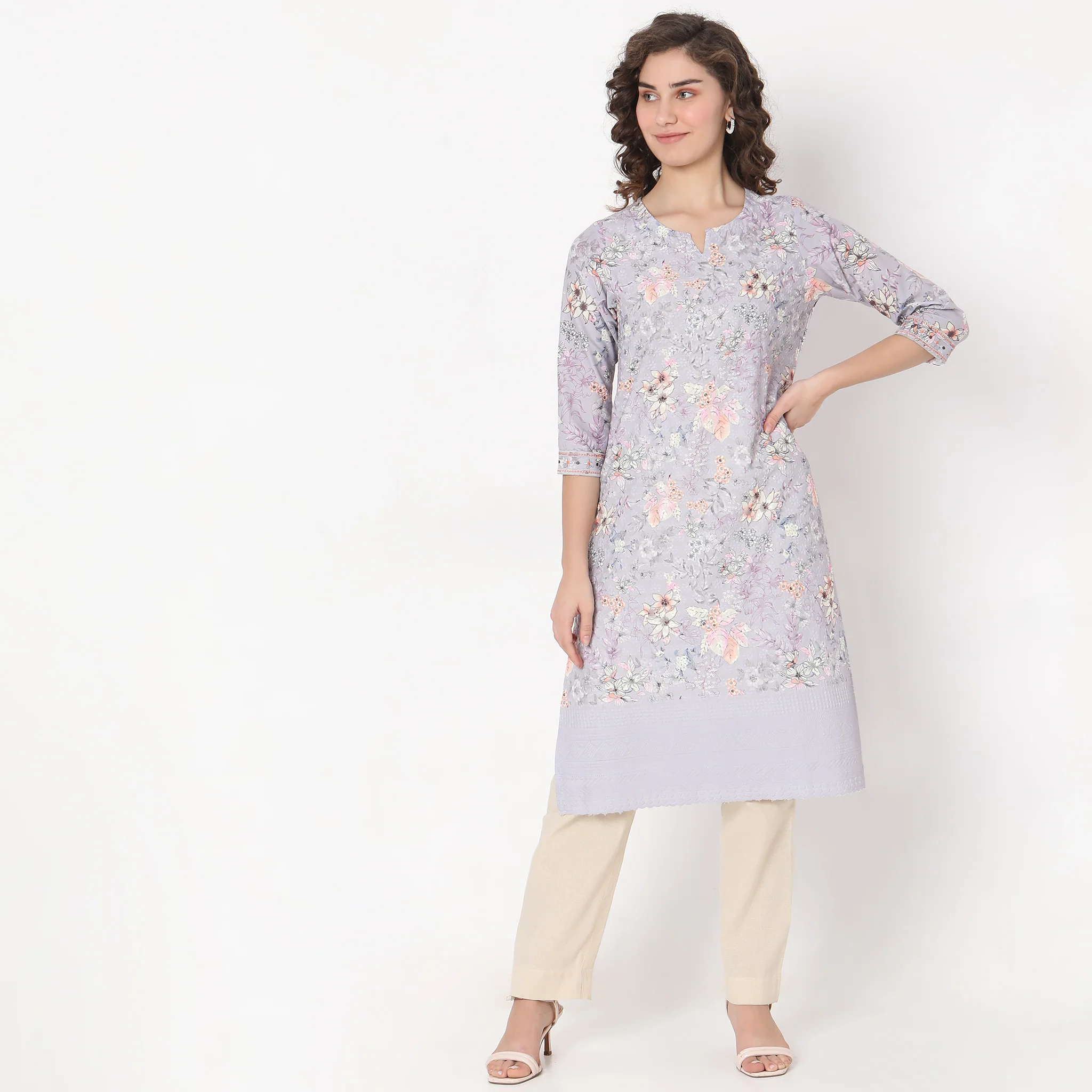 Straight Fit Floral Kurta - Image 2