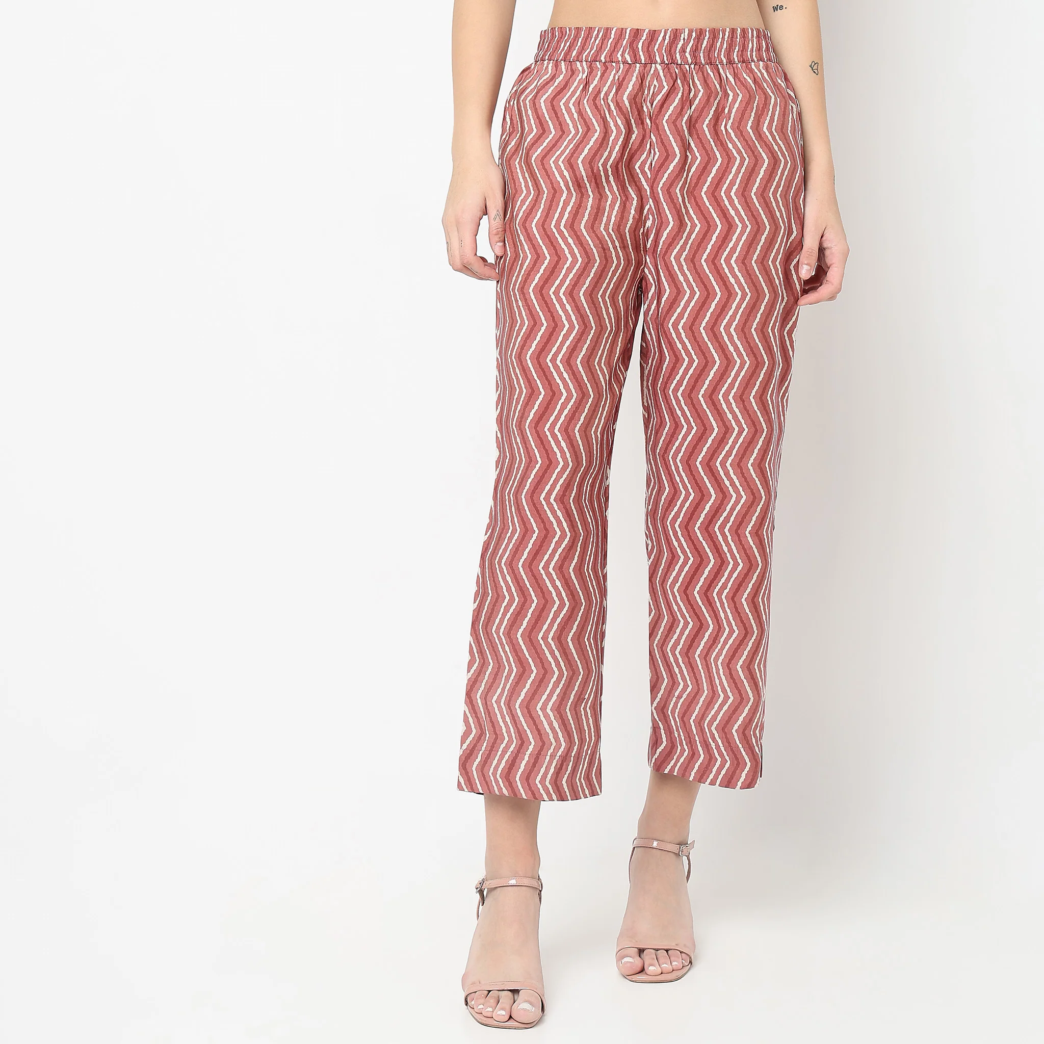 Straight Fit Floral Tunic With Pant Set - Image 6