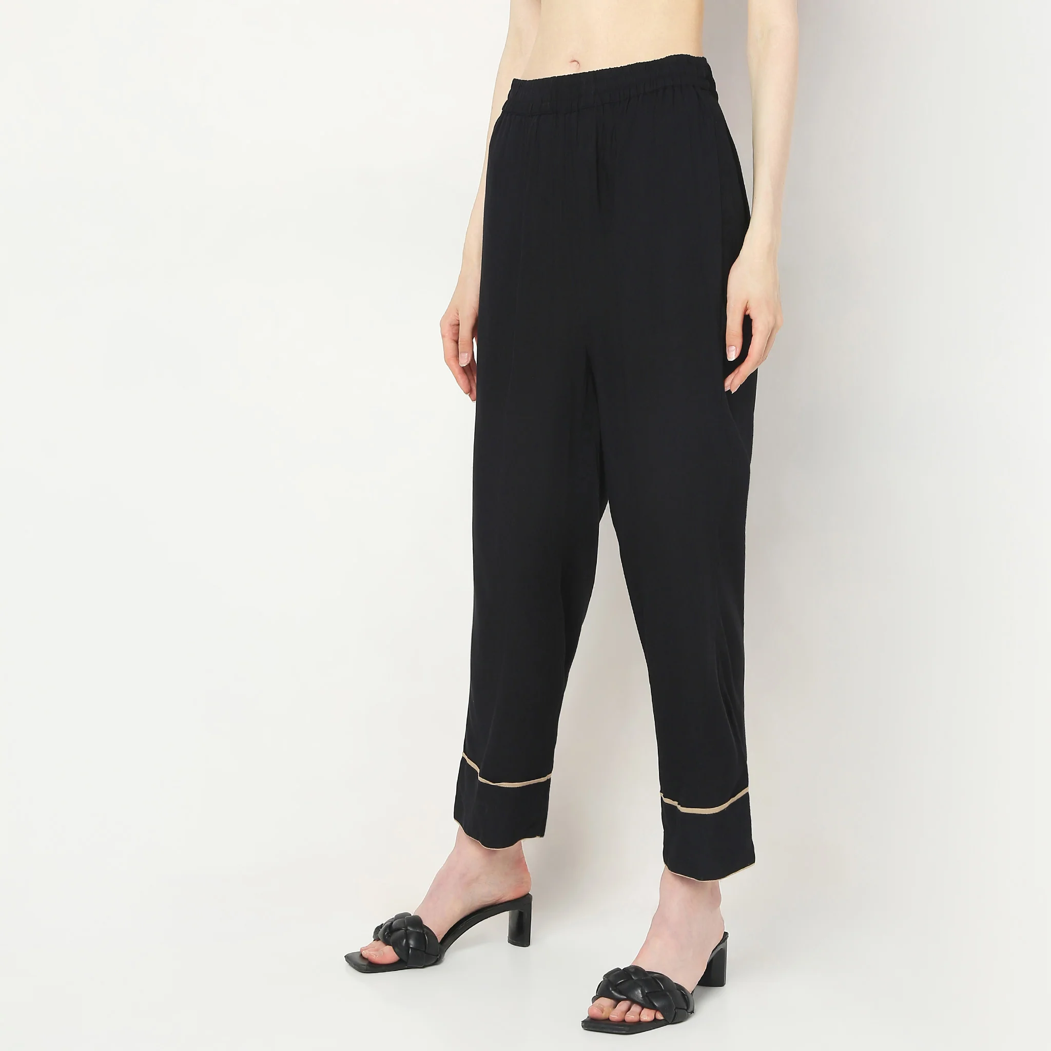 Straight Fit Mid Rise Pants - Image 5
