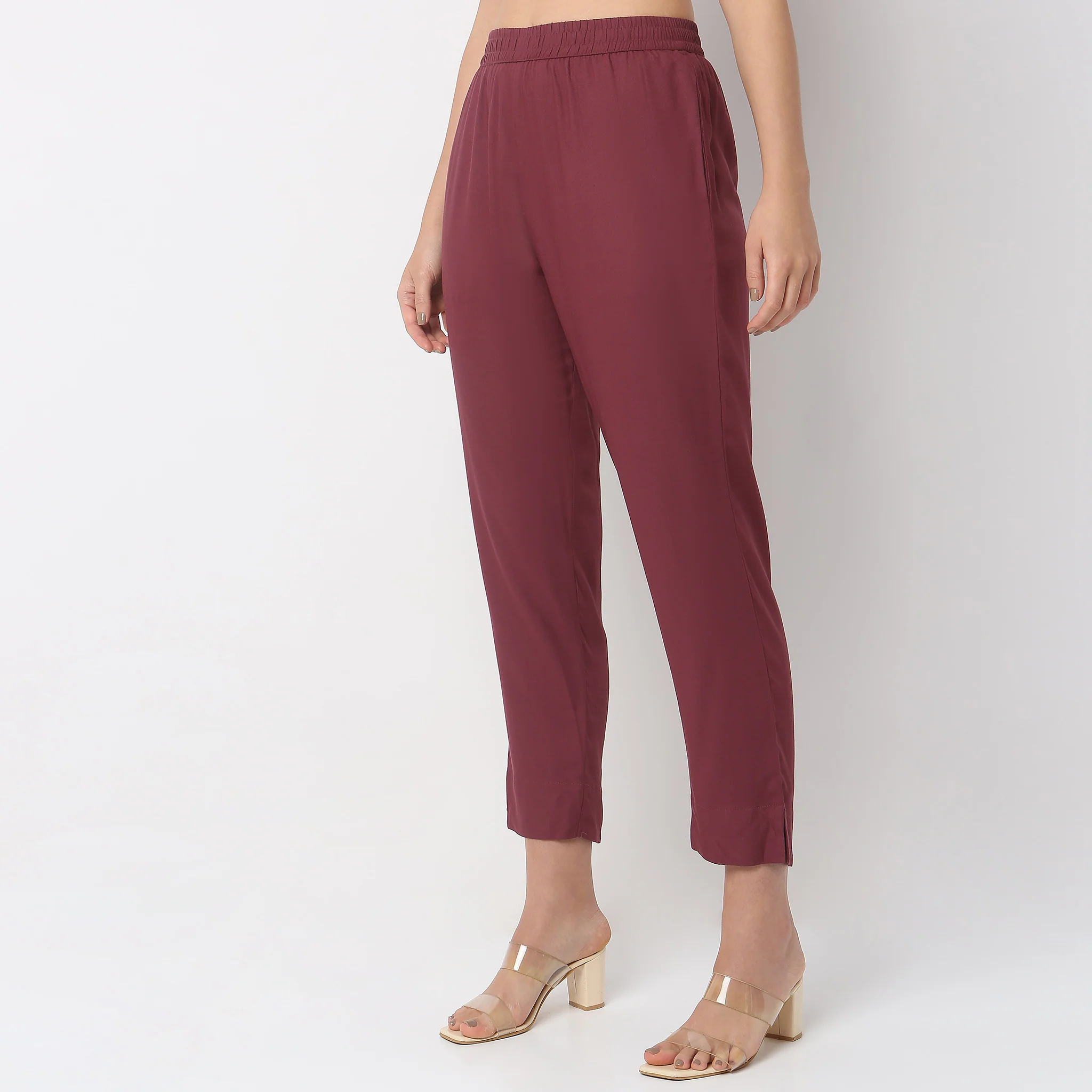 Straight Fit Mid Rise Pants - Image 5
