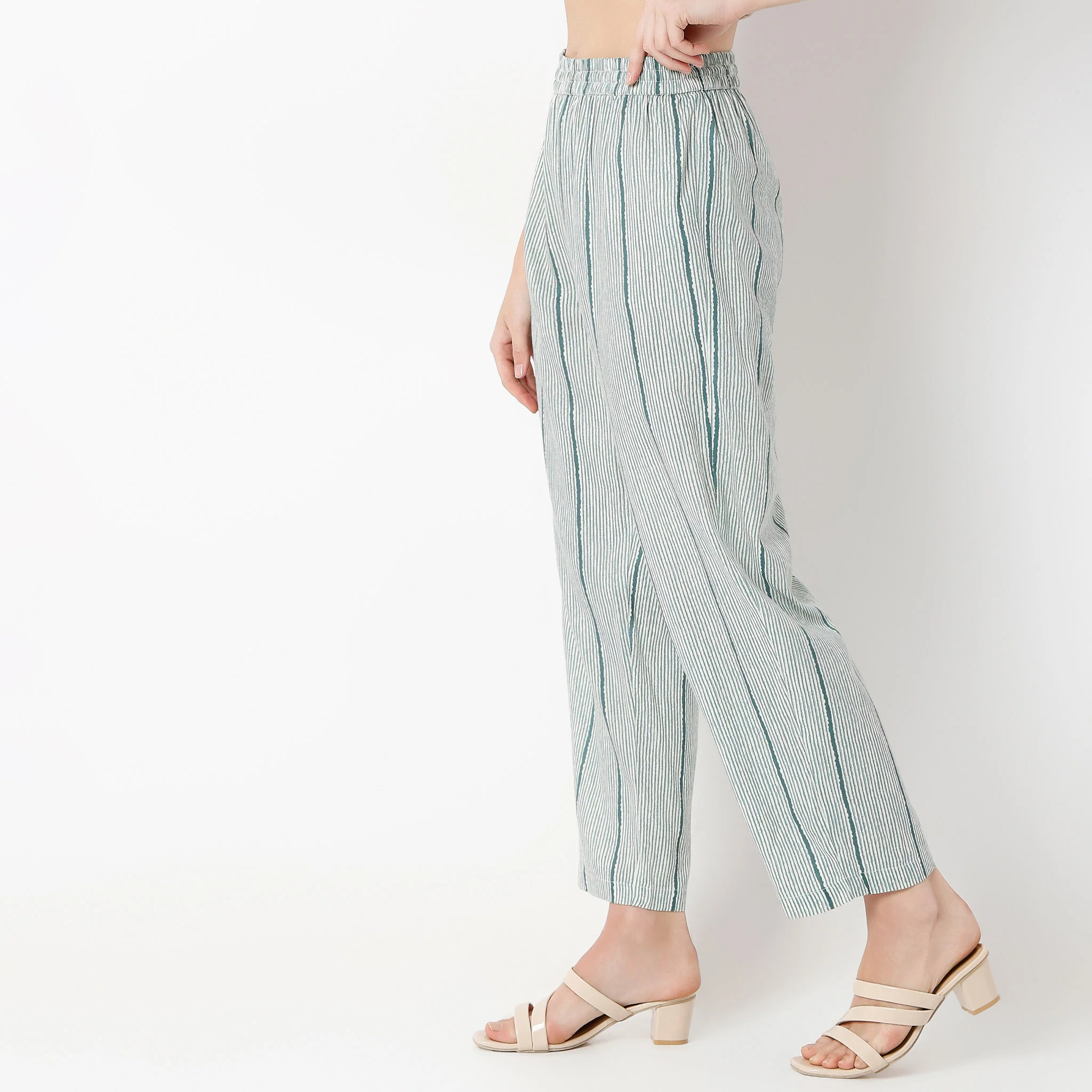 Ankle Length Straight Fit Printed Pants - Image 5