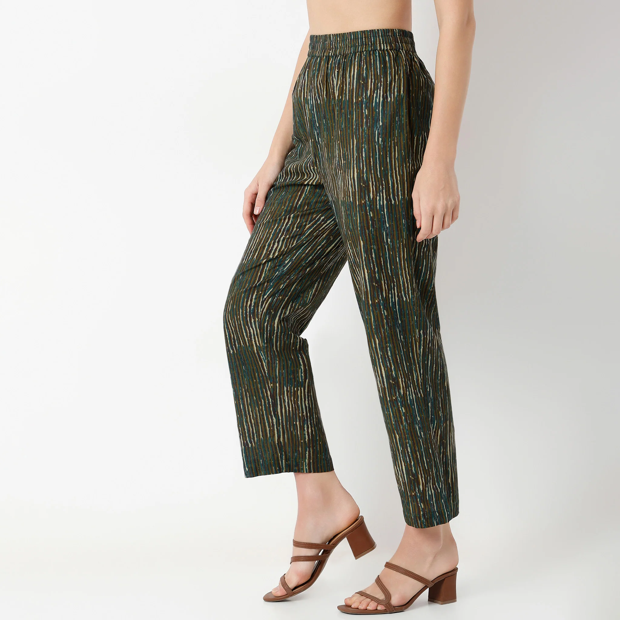 Ankle Length Straight Fit Printed Pants - Image 5