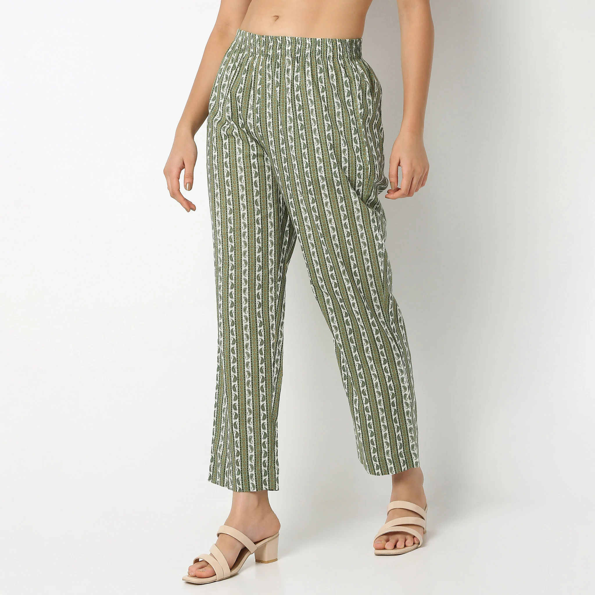 Ankle Length Straight Fit Printed Pants - Image 10