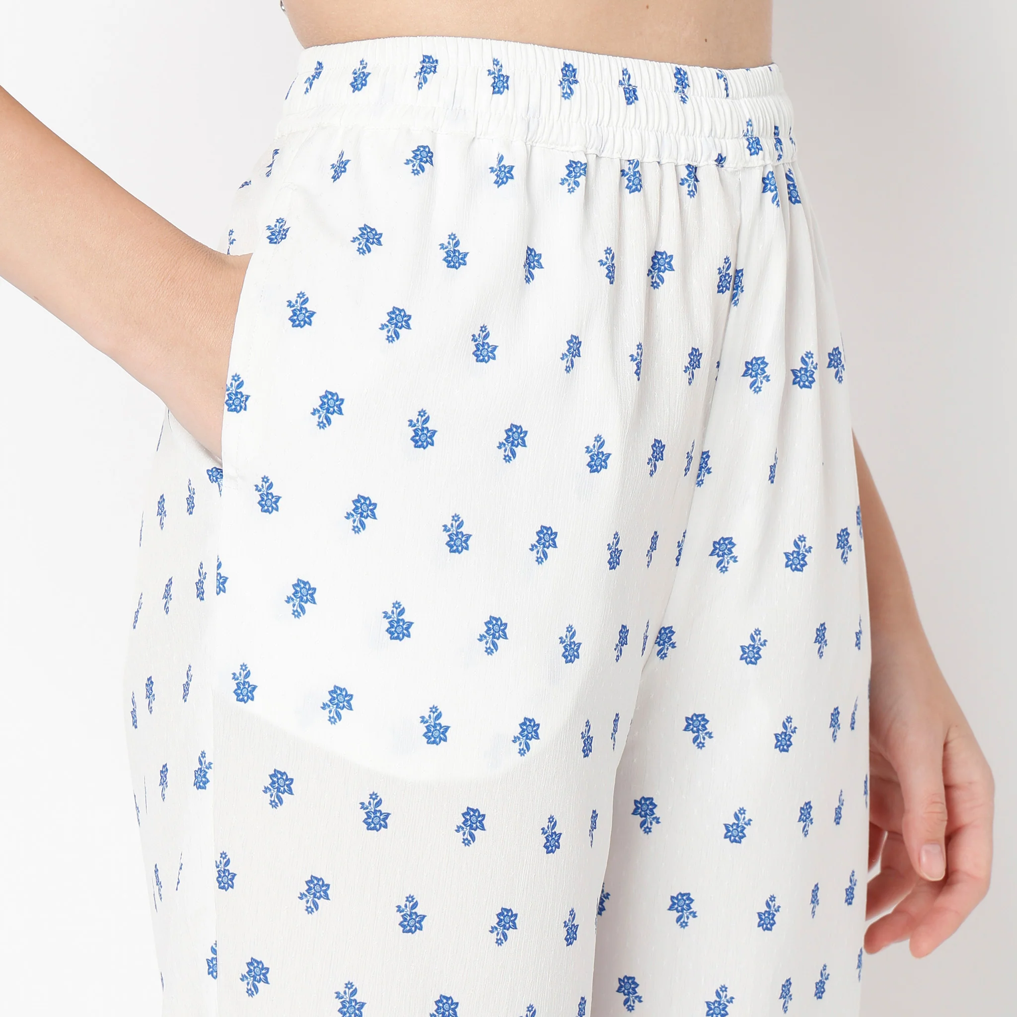 Ankle Length Straight Fit Printed Pants - Image 4