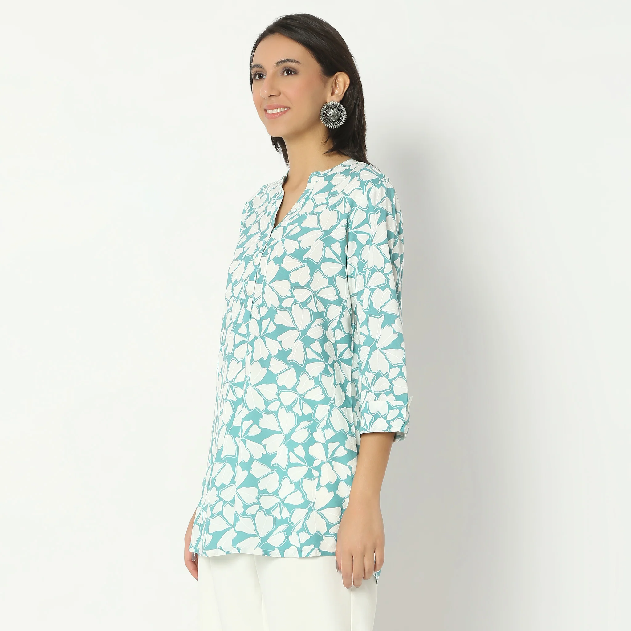 Straight Fit Printed Above Knee Band Collar Short Kurta - Image 5