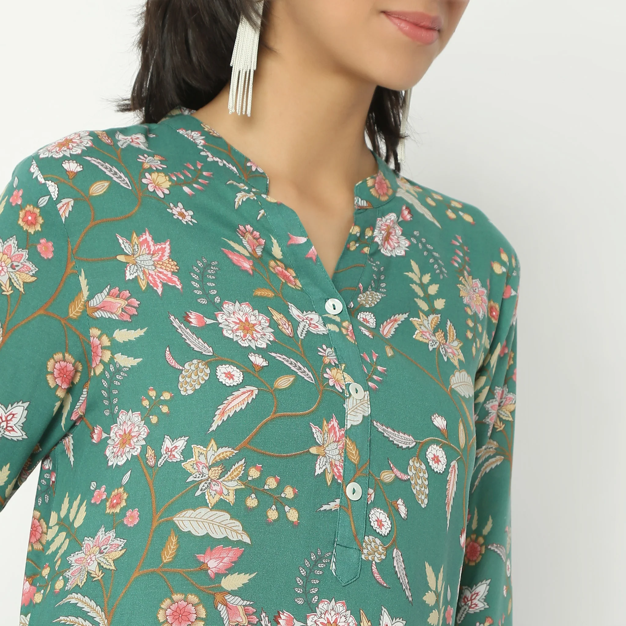 Straight Fit Printed Calf Length Band Neck Kurta - Image 4