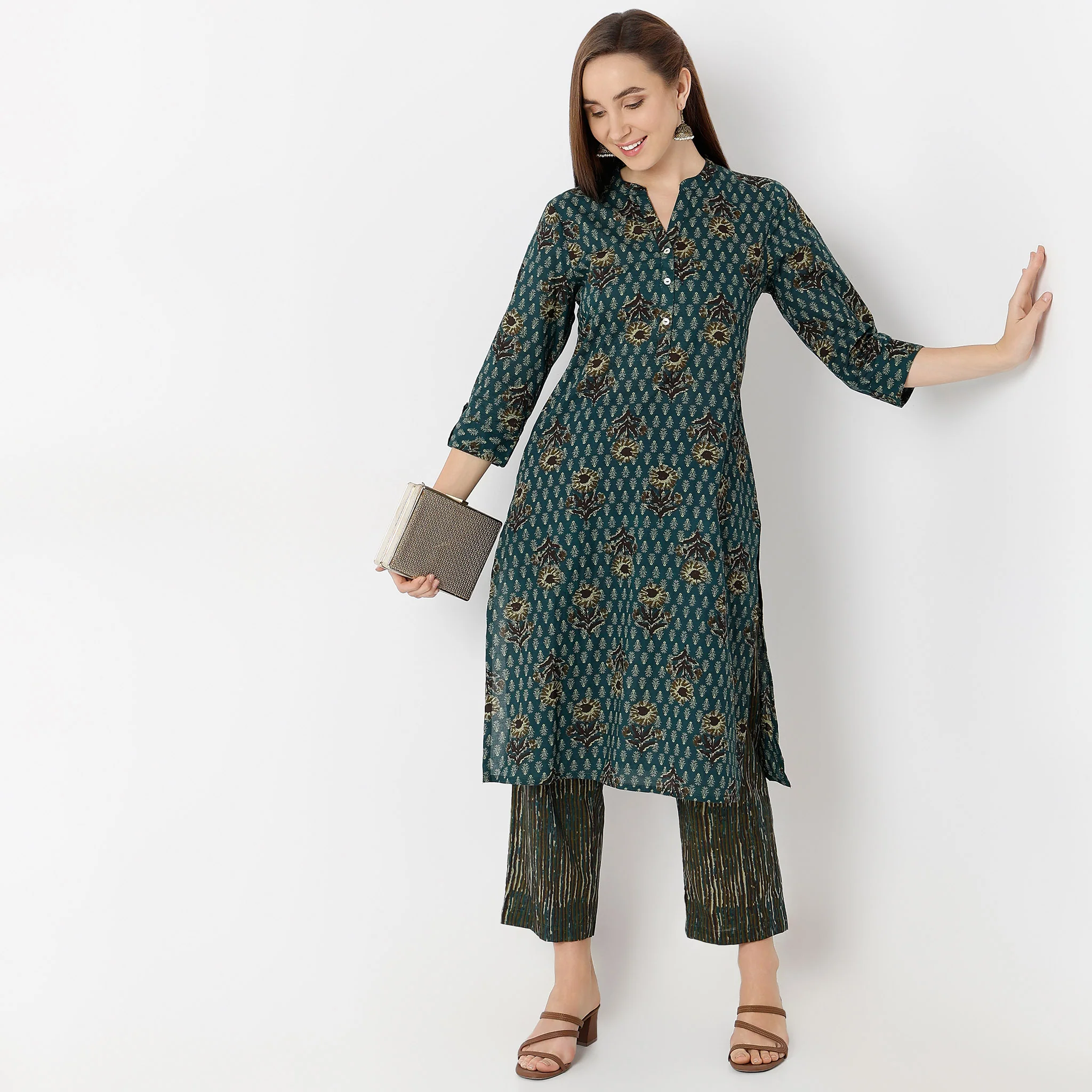 Straight Fit Band Neck Calf Length Printed Kurta