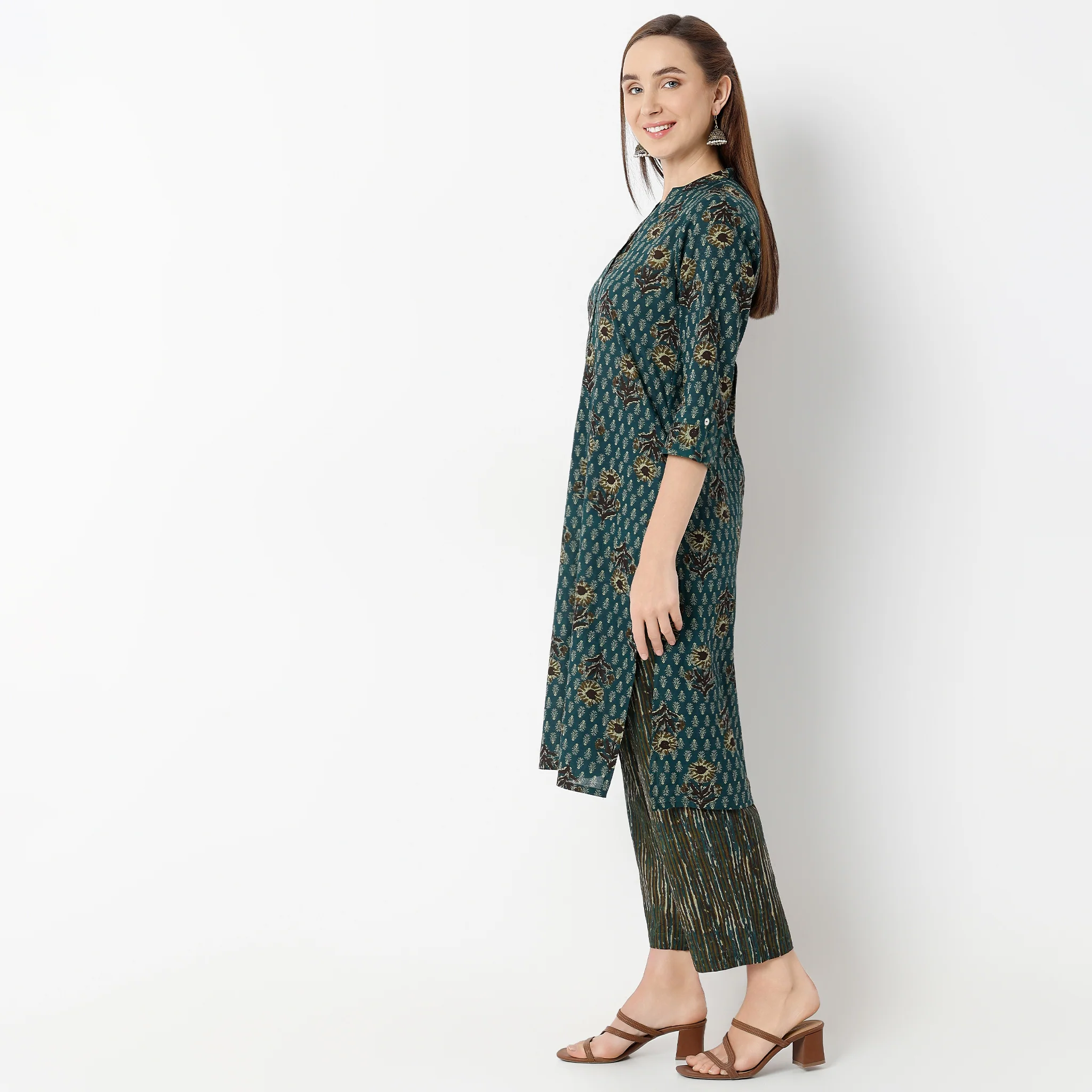 Straight Fit Band Neck Calf Length Printed Kurta - Image 5