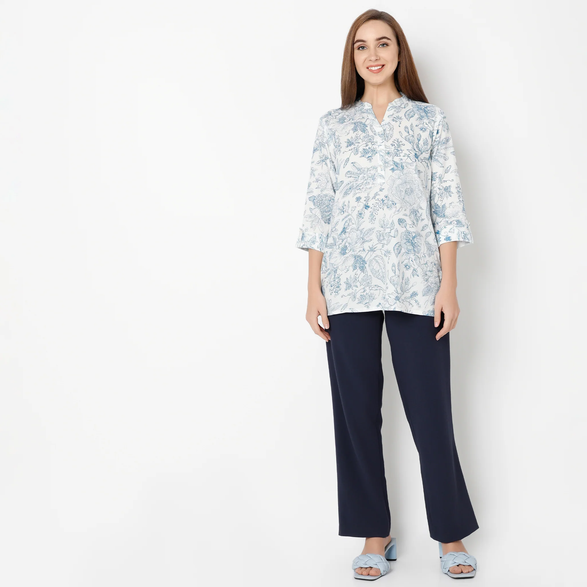 Band Neck Three-Fourth Sleeve Straight Fit Printed Short Kurti - Image 2