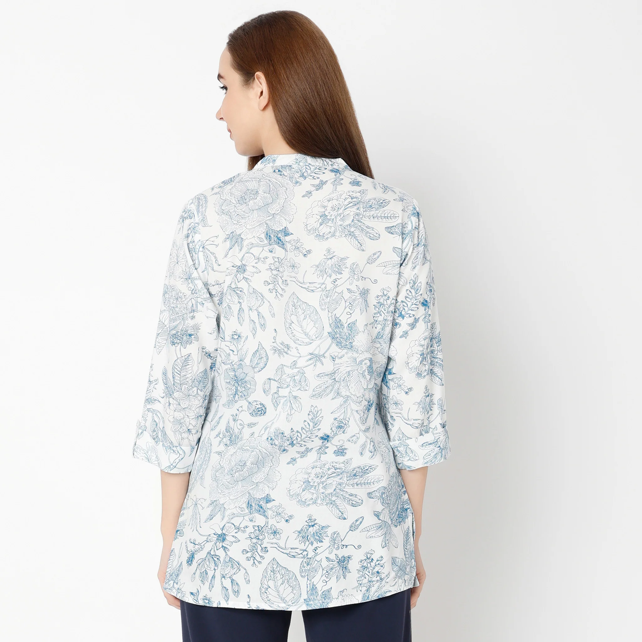 Band Neck Three-Fourth Sleeve Straight Fit Printed Short Kurti - Image 3