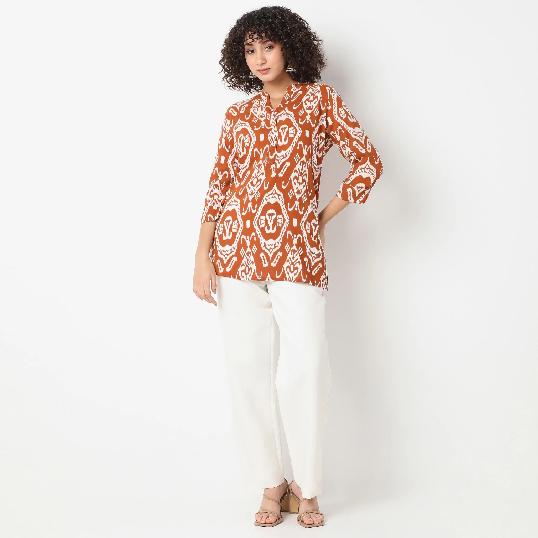 Band Neck Three-Fourth Sleeve Straight Fit Printed Short Kurti - Image 2