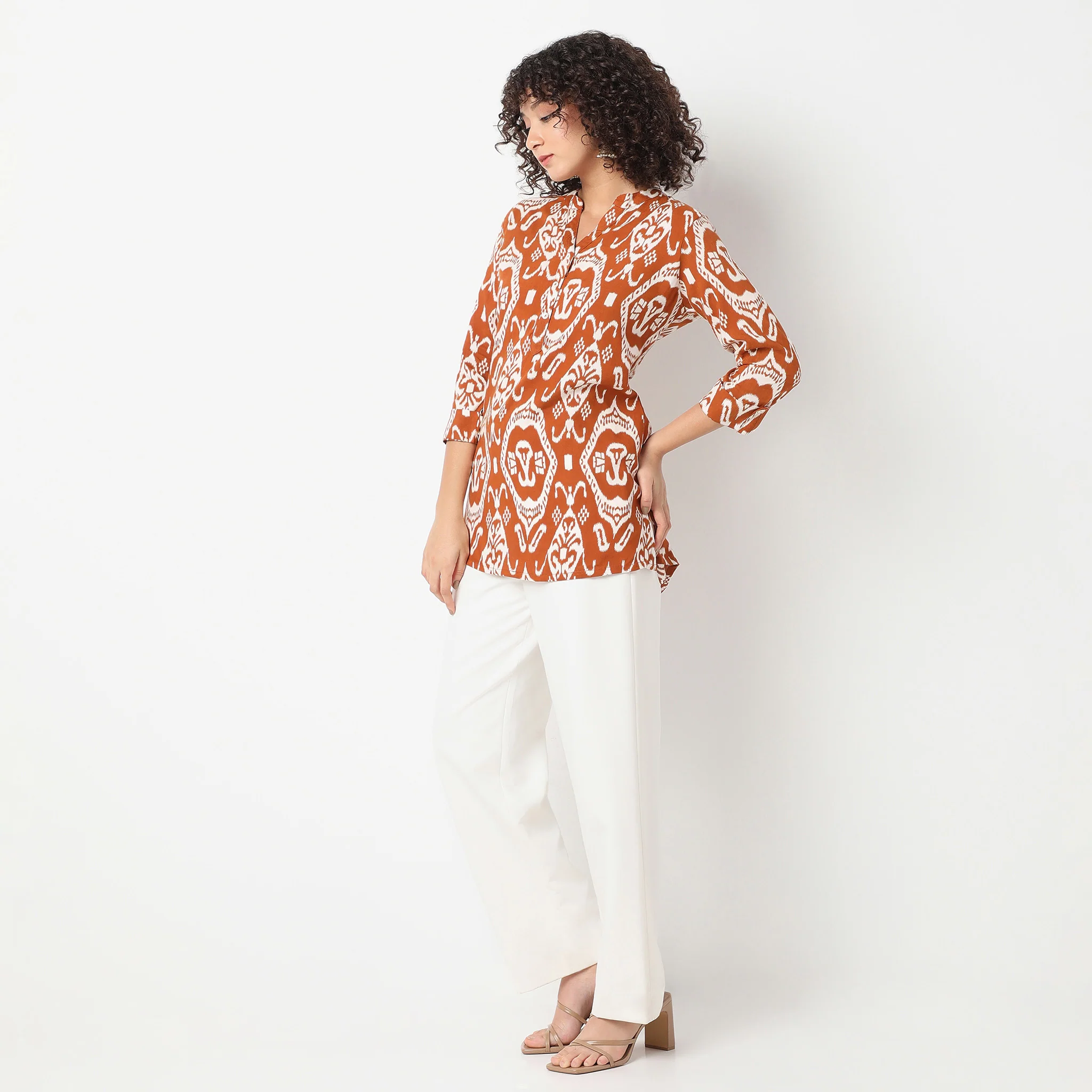 Band Neck Three-Fourth Sleeve Straight Fit Printed Short Kurti - Image 5
