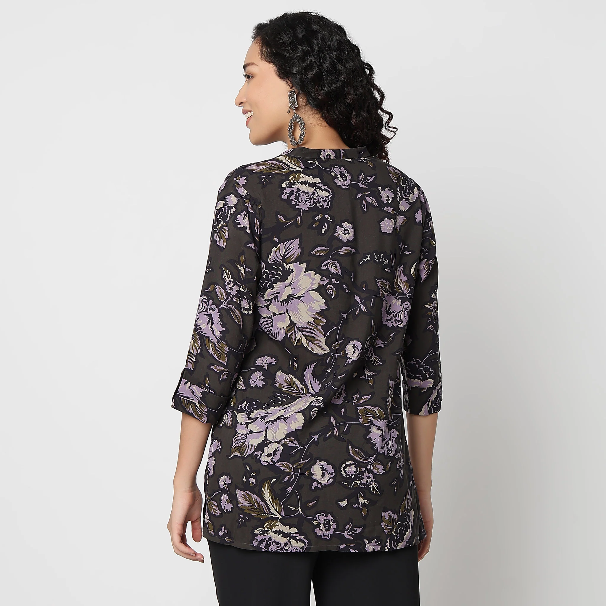 Straight Fit Printed Band Neck Short Kurta - Image 3