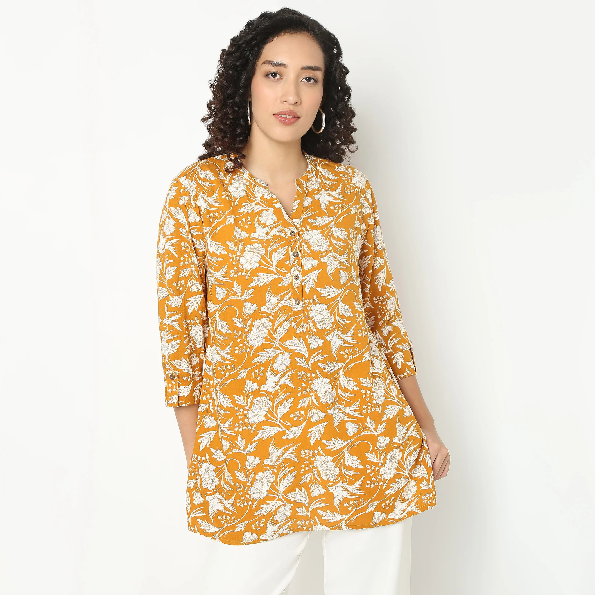 Straight Fit Printed Band Neck Short Kurta - Image 2