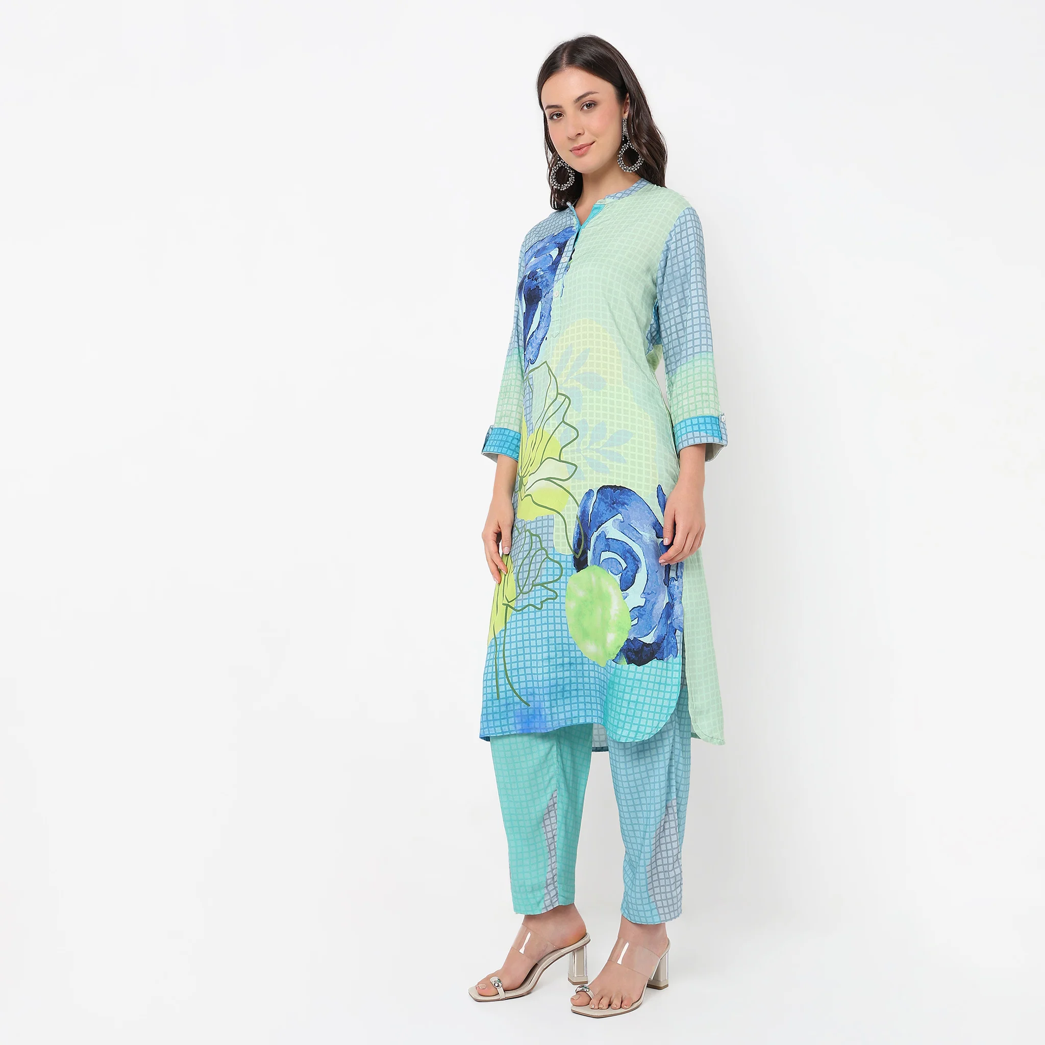 Straight Fit Printed Below Knee Band Collar Kurta With Pant Set - Image 4