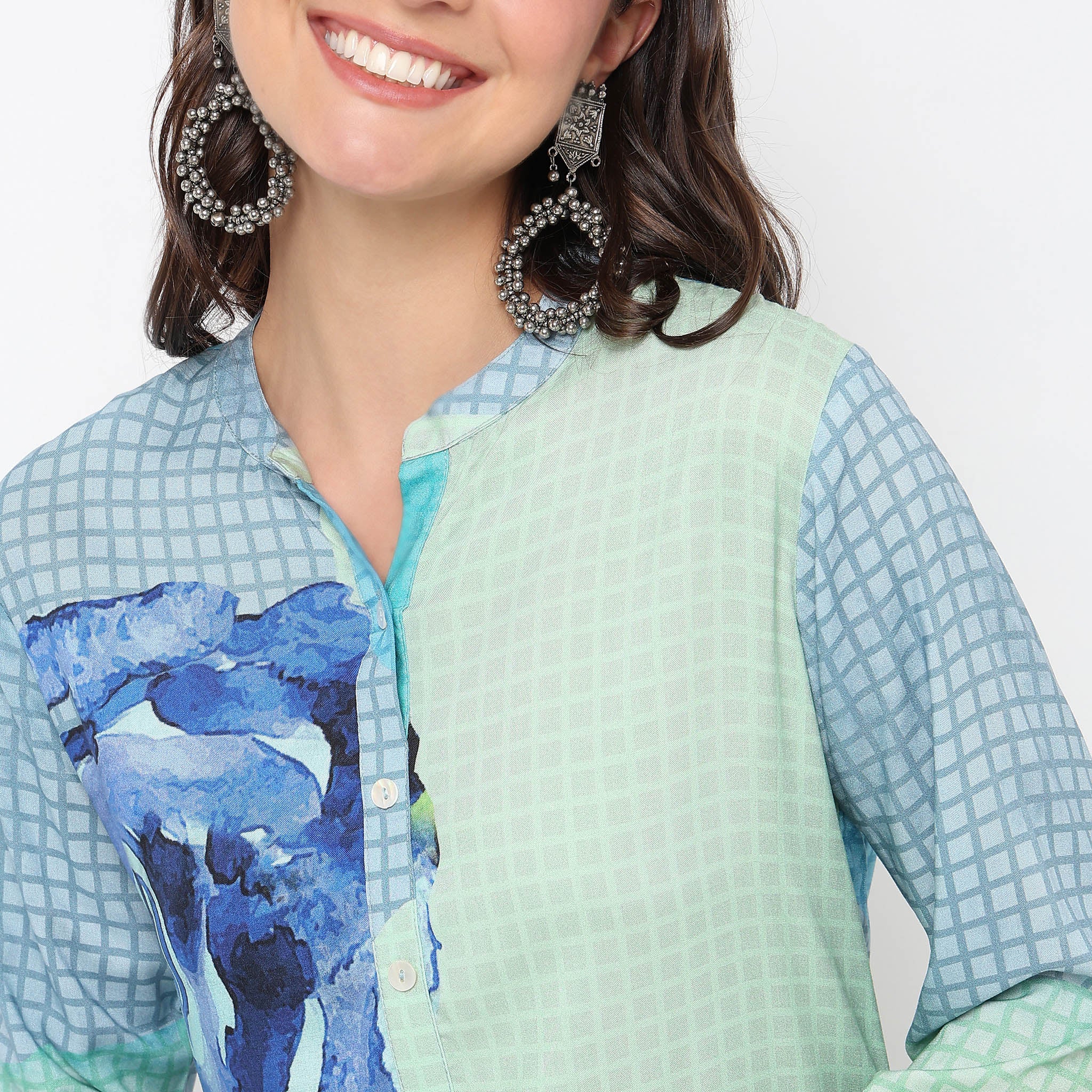 Straight Fit Printed Below Knee Band Collar Kurta With Pant Set - Image 5