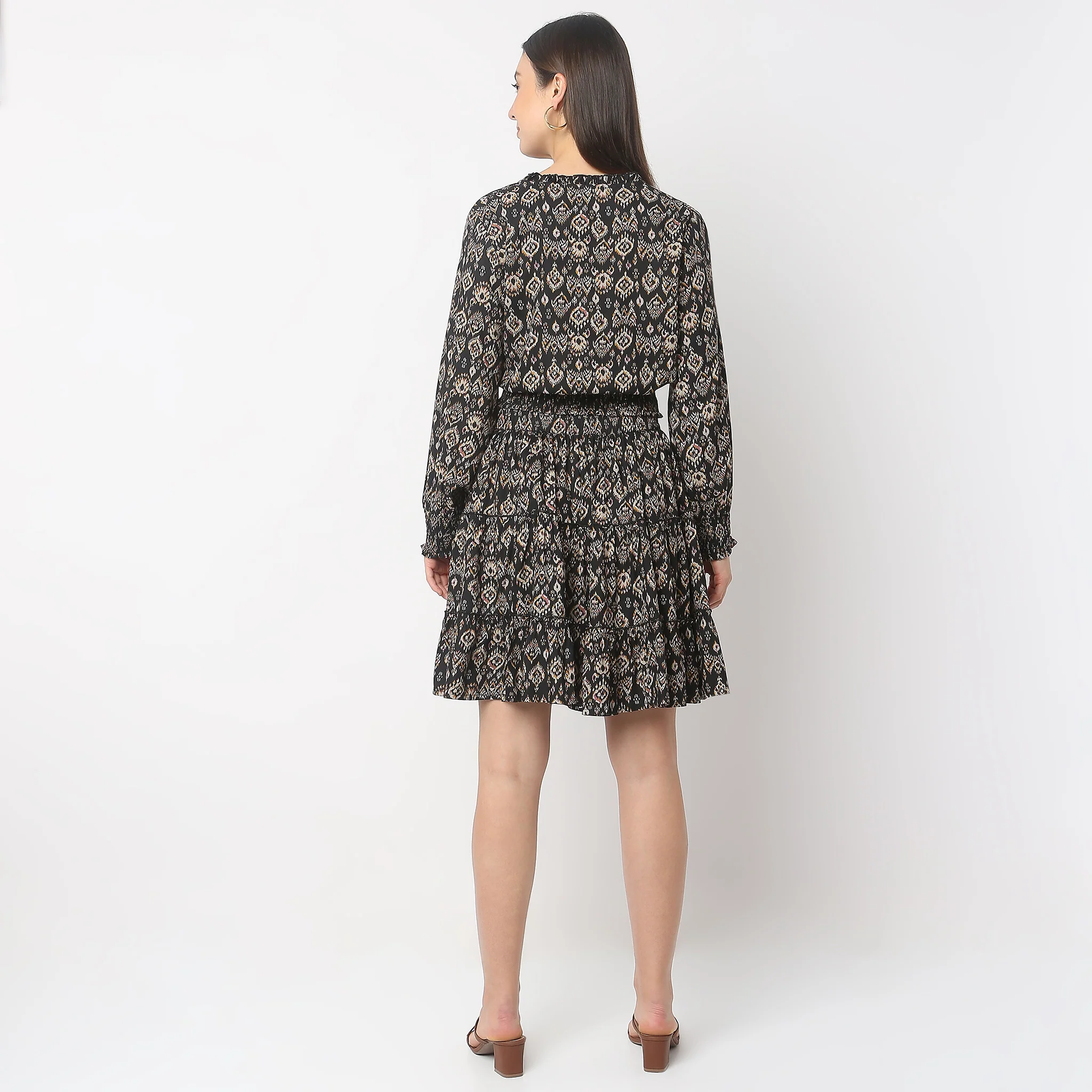 Straight Fit Printed Crop Top - Image 3