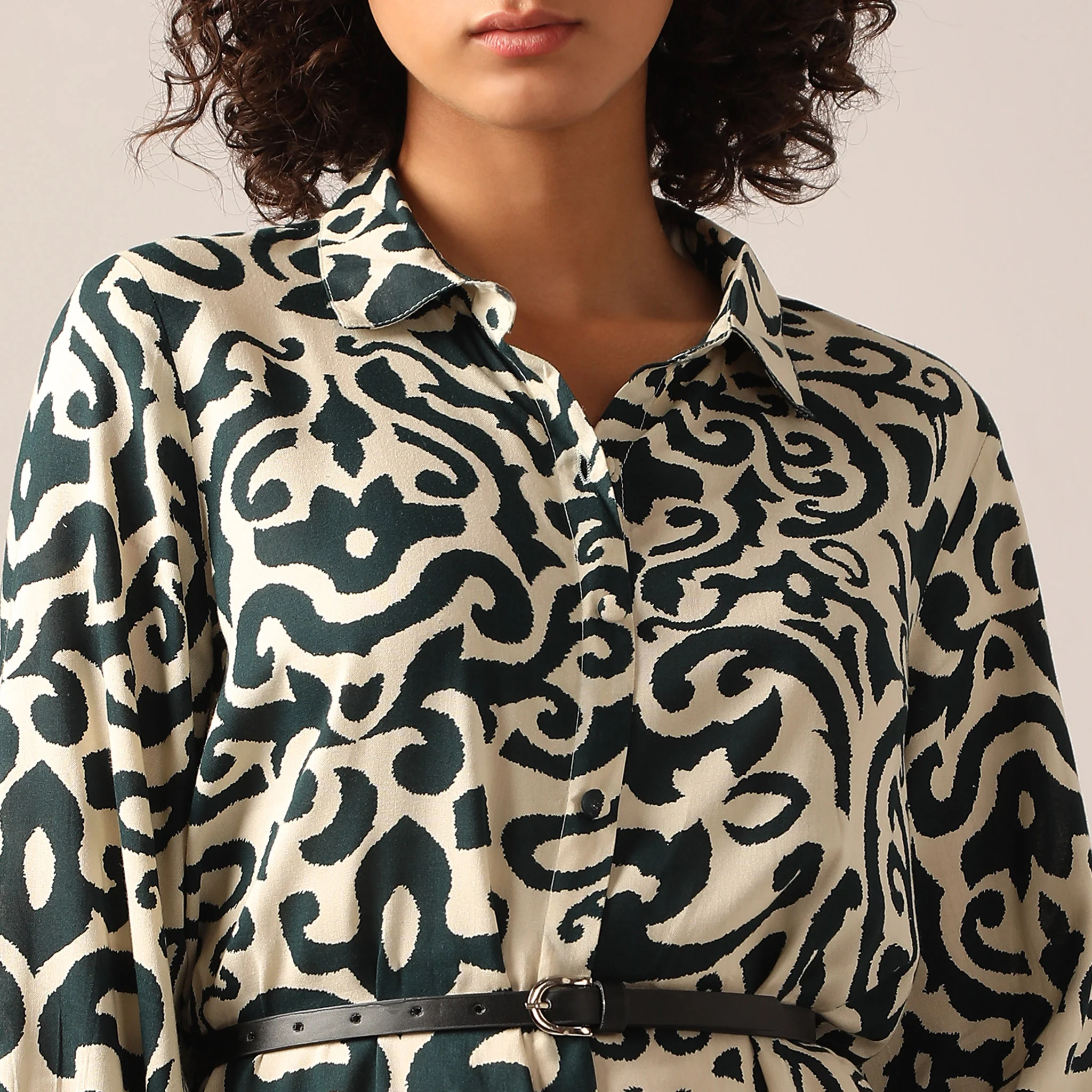 Straight Fit Printed Dress - Image 4