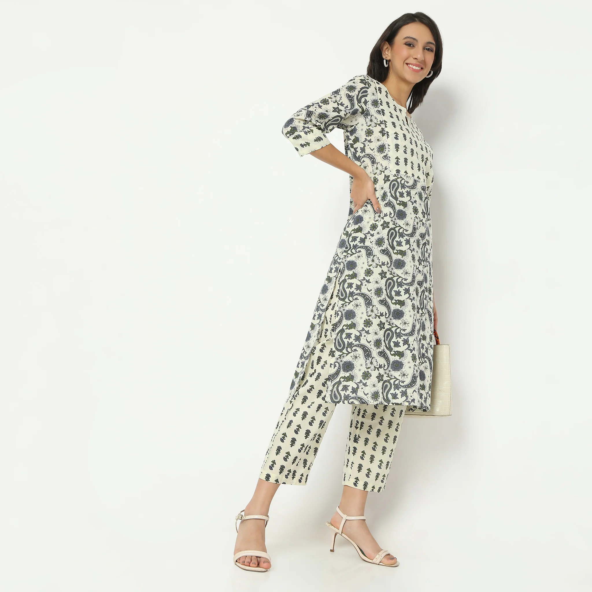 Straight Fit Printed Full Length Mid Rise Pants