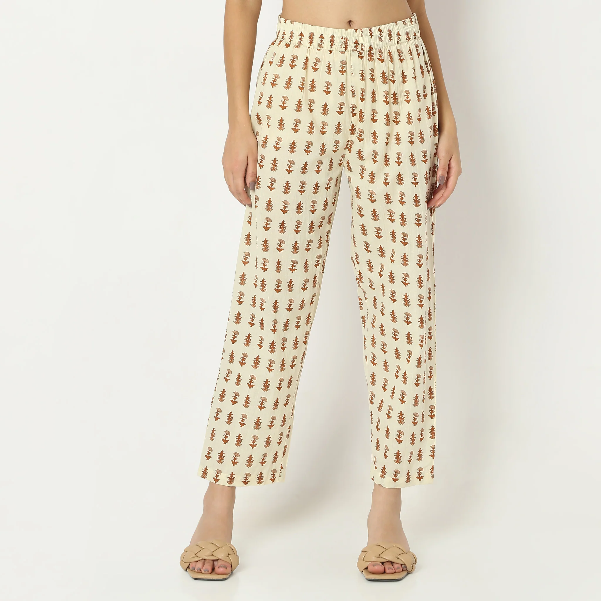 Straight Fit Printed Full Length Mid Rise Pants - Image 7
