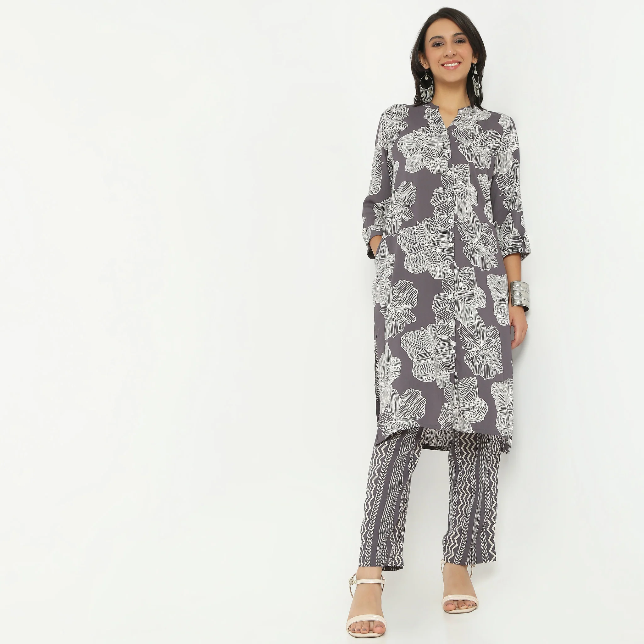 Straight Fit Printed Full Length Mid Rise Pants