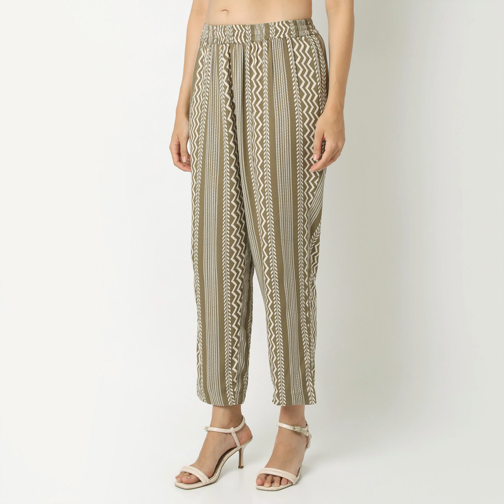 Straight Fit Printed Full Length Mid Rise Pants - Image 10