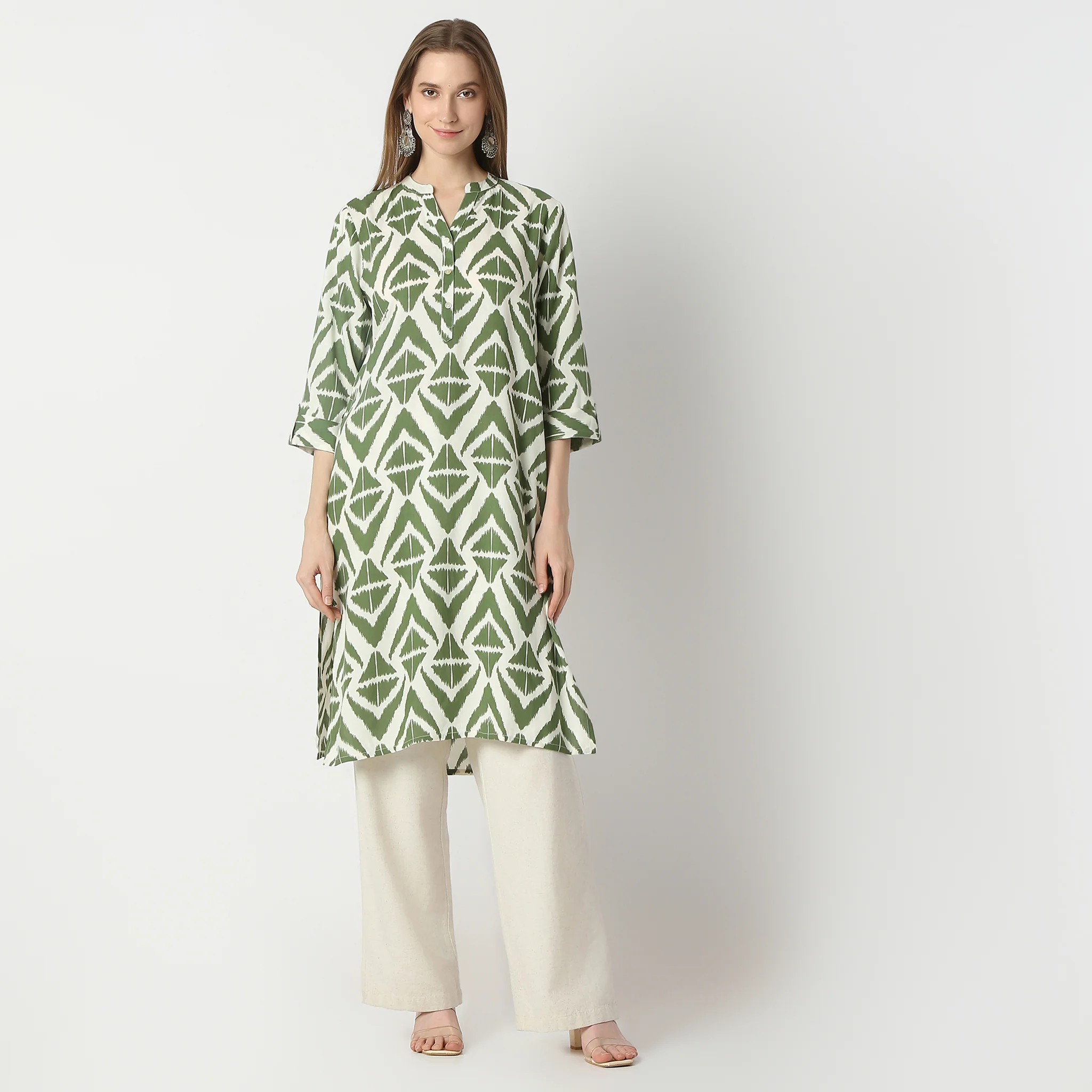 Straight Fit Printed Knee Length Band Collar Half Placket Kurta - Image 2