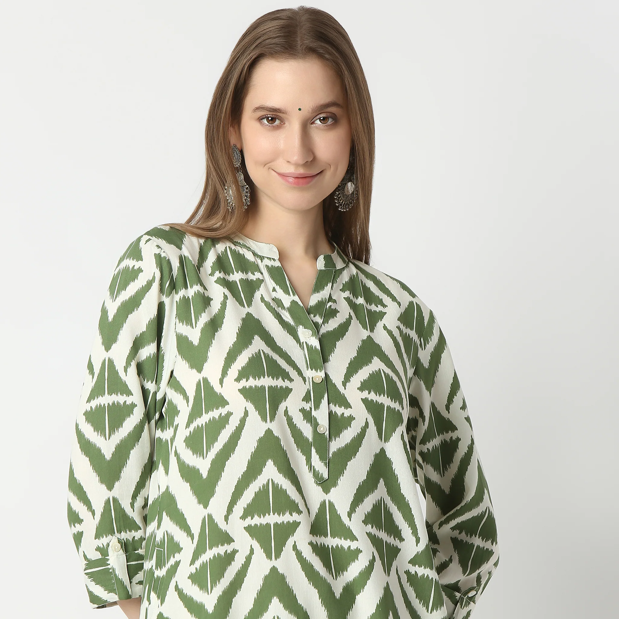 Straight Fit Printed Knee Length Band Collar Half Placket Kurta - Image 4