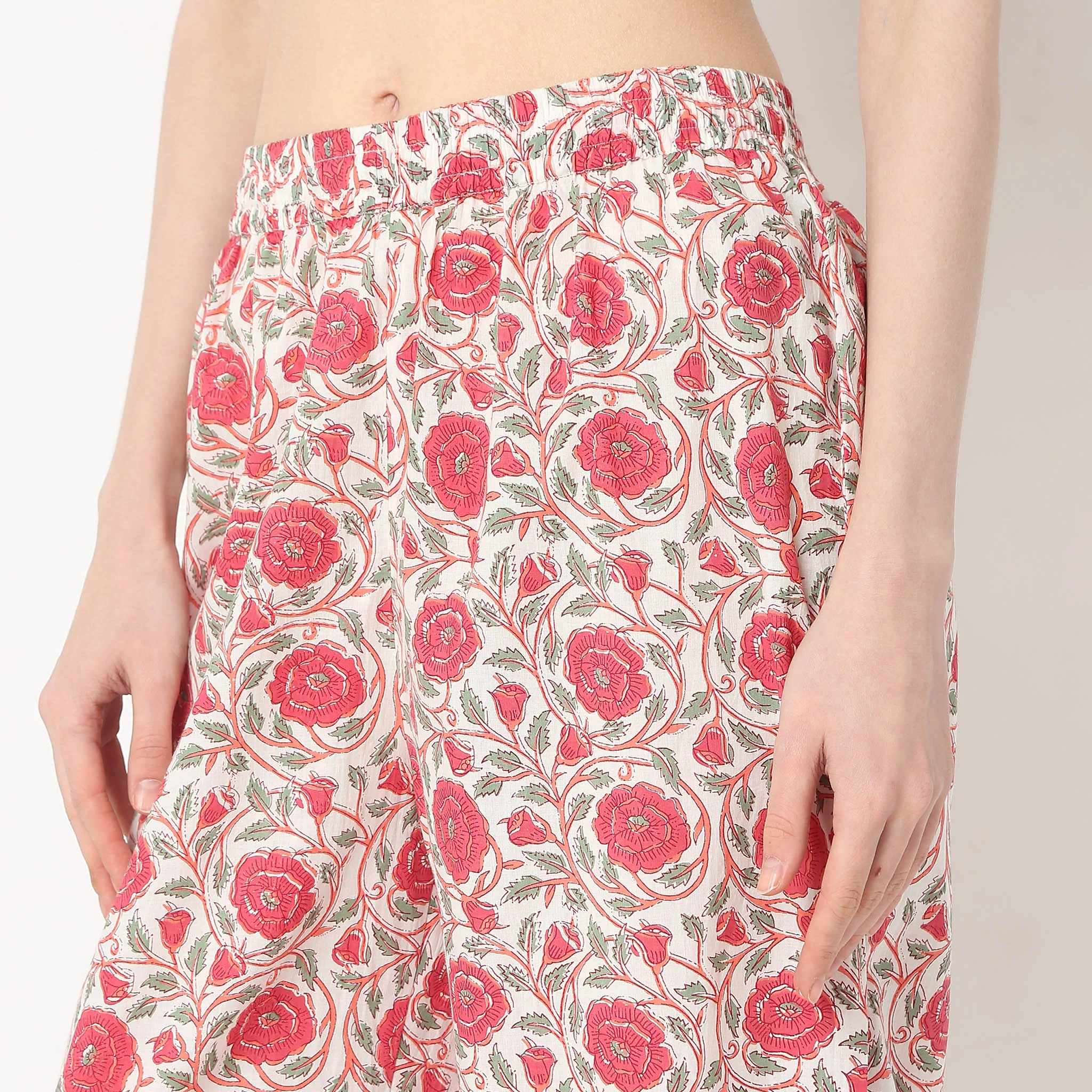 Straight Fit Printed V-Neck Kurta And Pant With Dupatta Set - Image 6