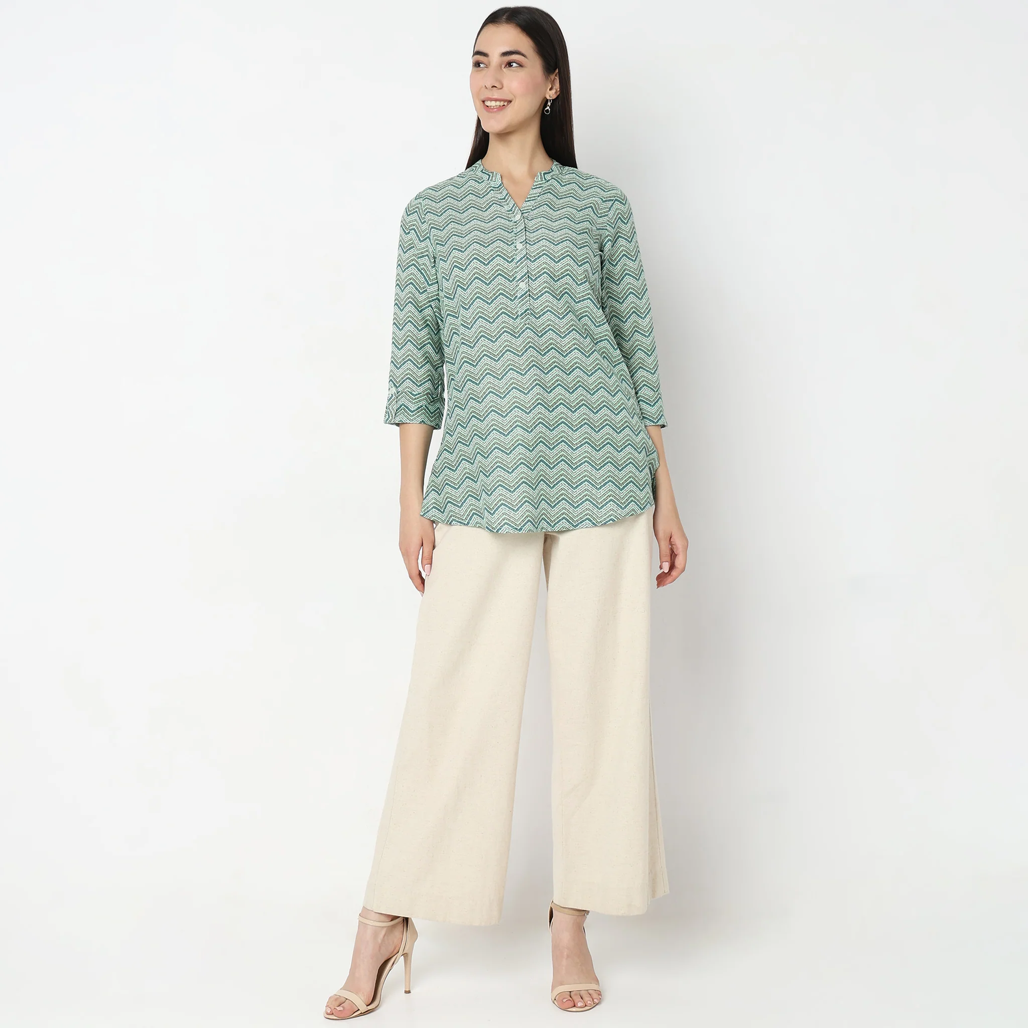 Straight Fit Printed Kurta - Image 2