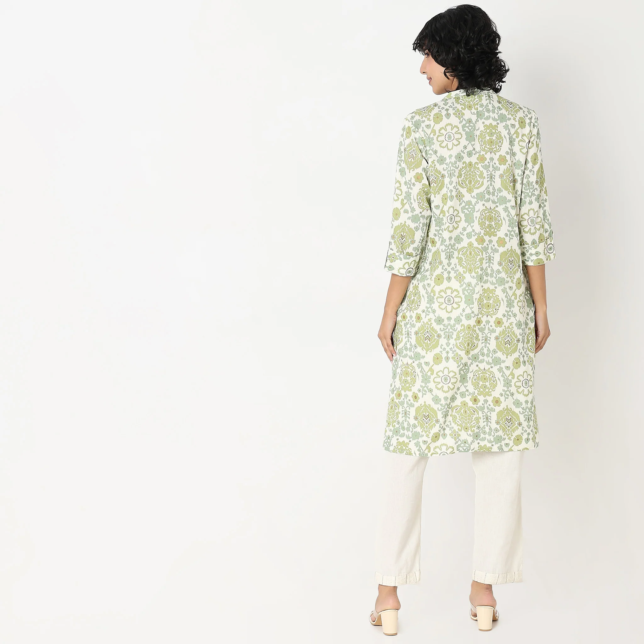 Straight Fit Printed Kurta - Image 8