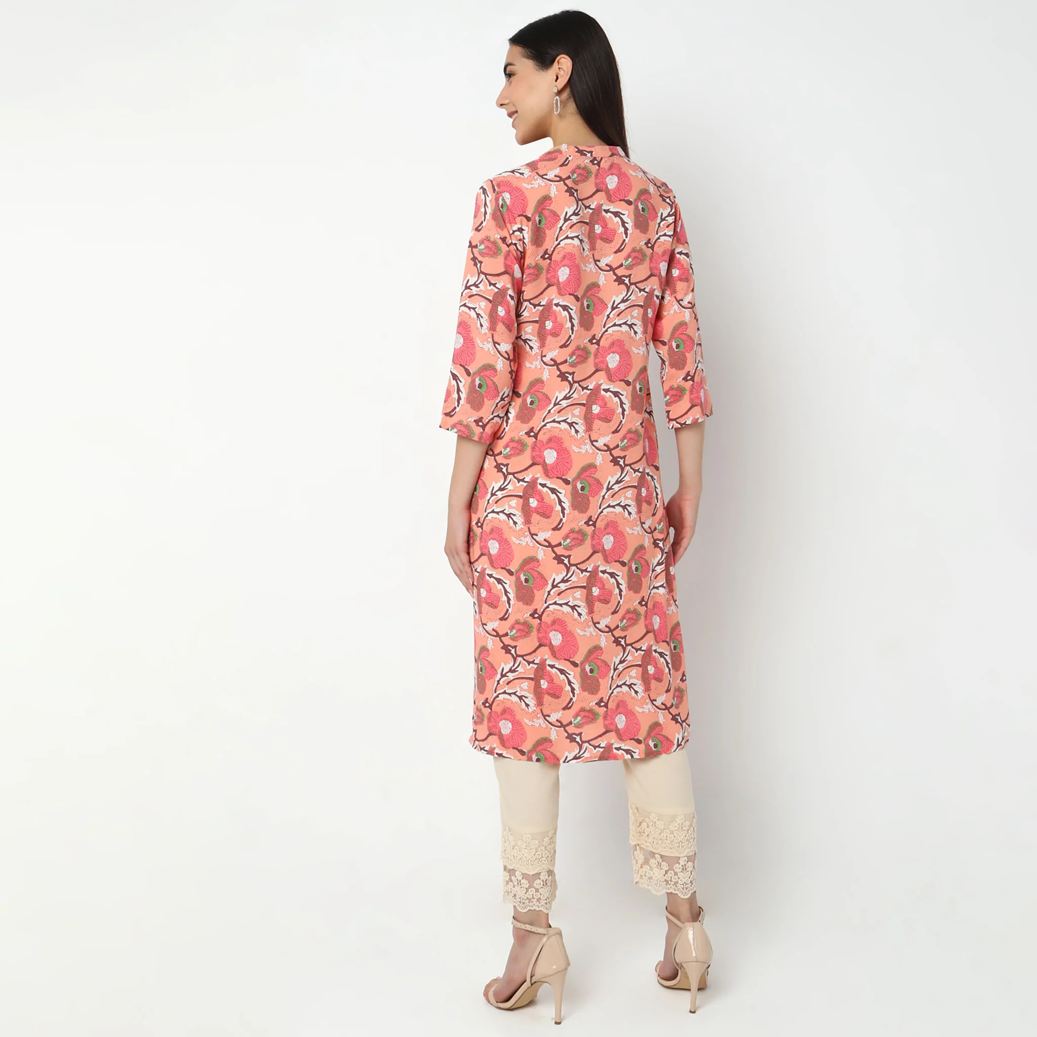 Straight Fit Printed Kurta - Image 3