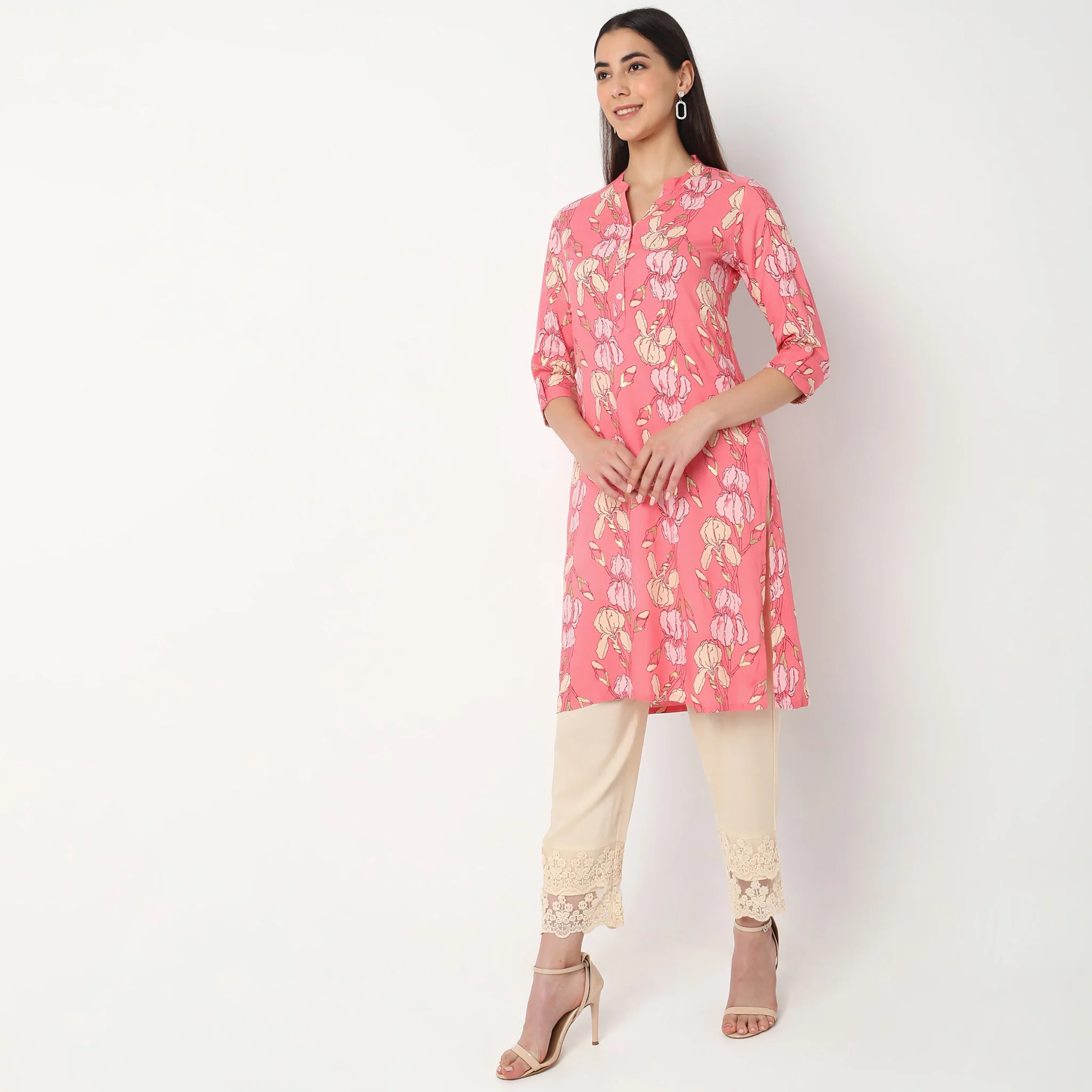 Straight Fit Printed Kurta - Image 5