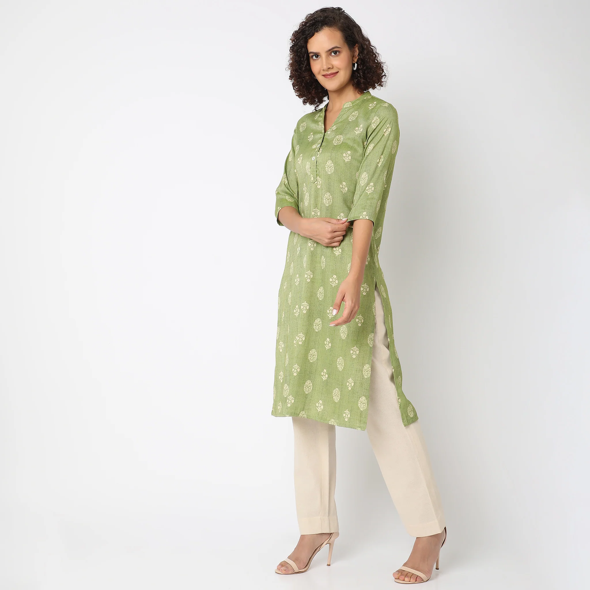 Straight Fit Printed Kurta - Image 5