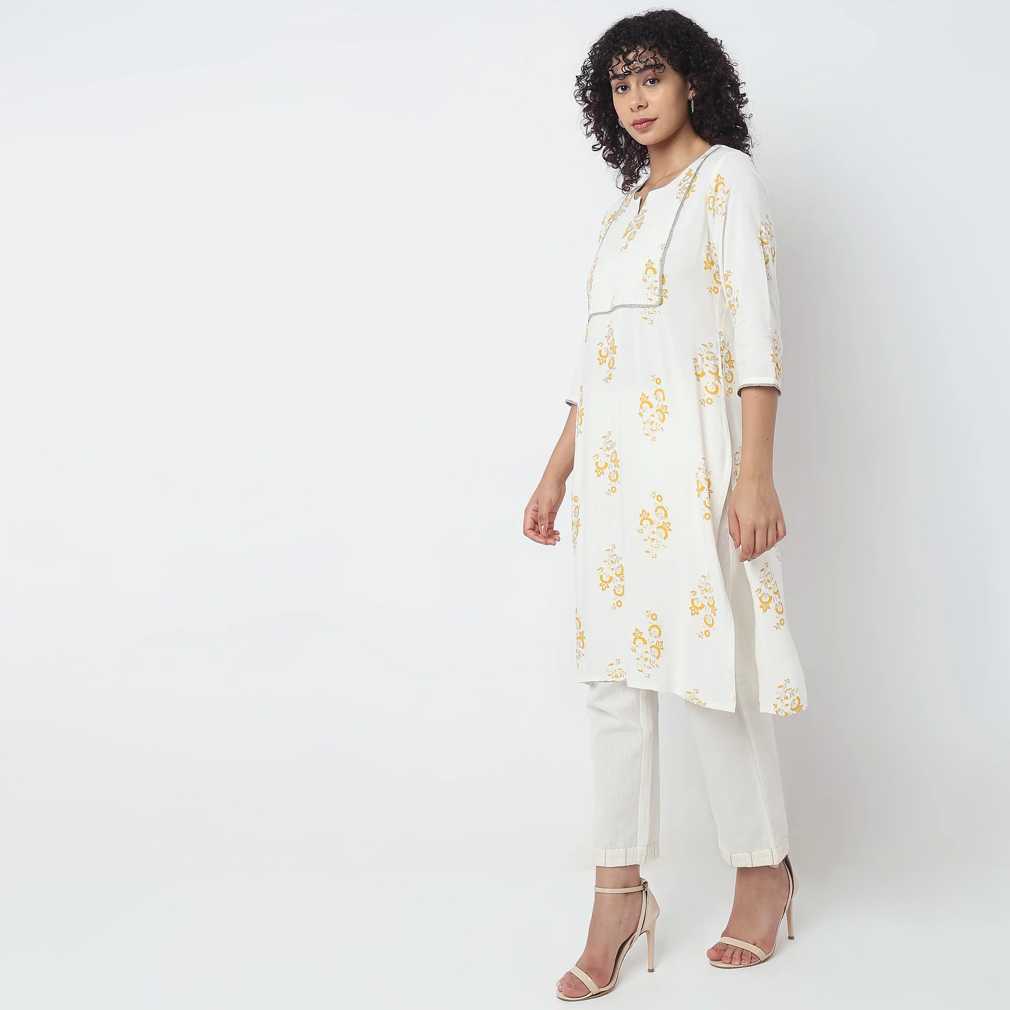 Straight Fit Printed Kurta - Image 4