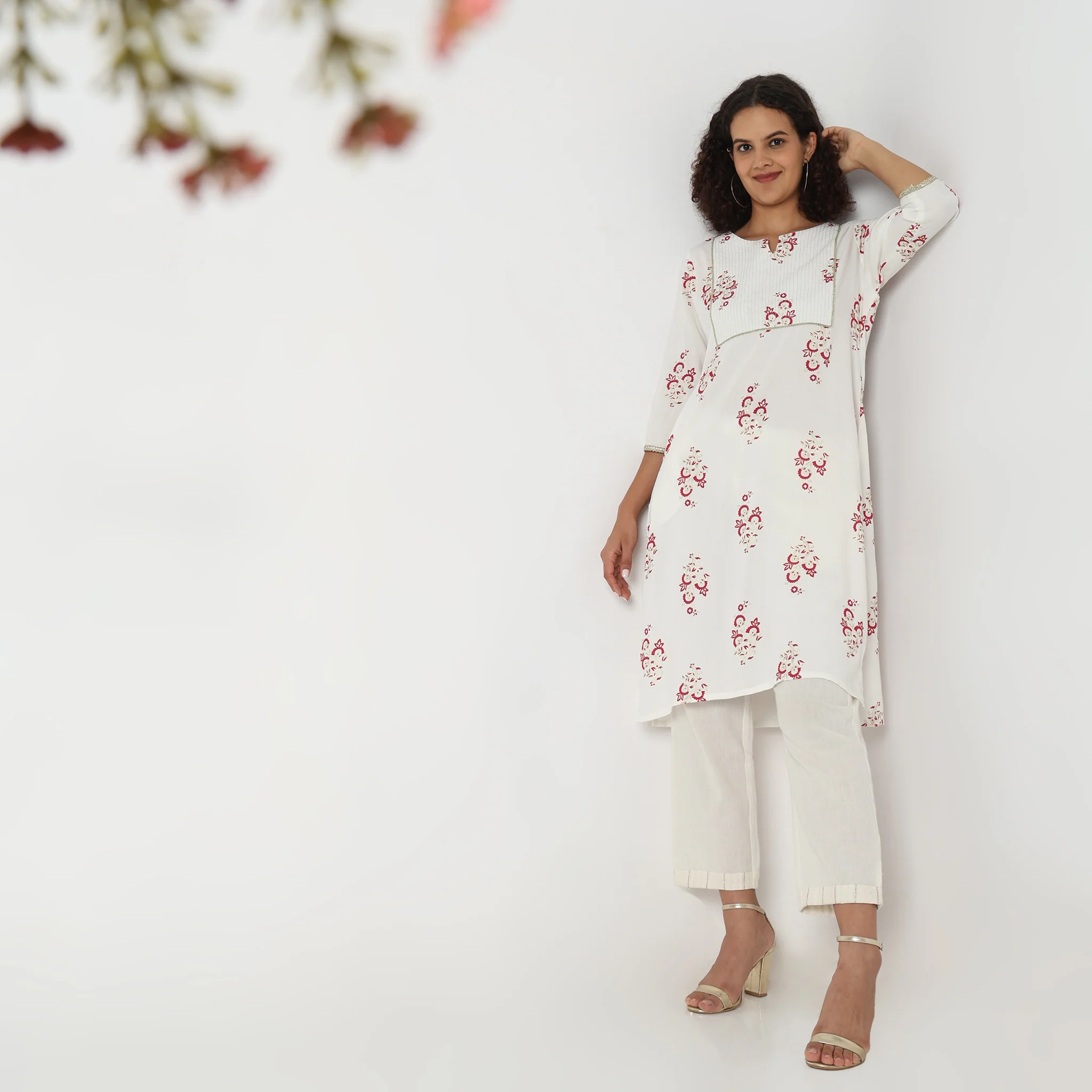 Straight Fit Printed Kurta - Image 6
