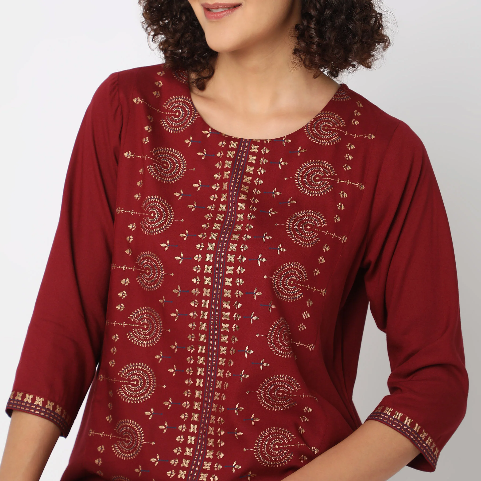 Straight Fit Printed Kurta - Image 4