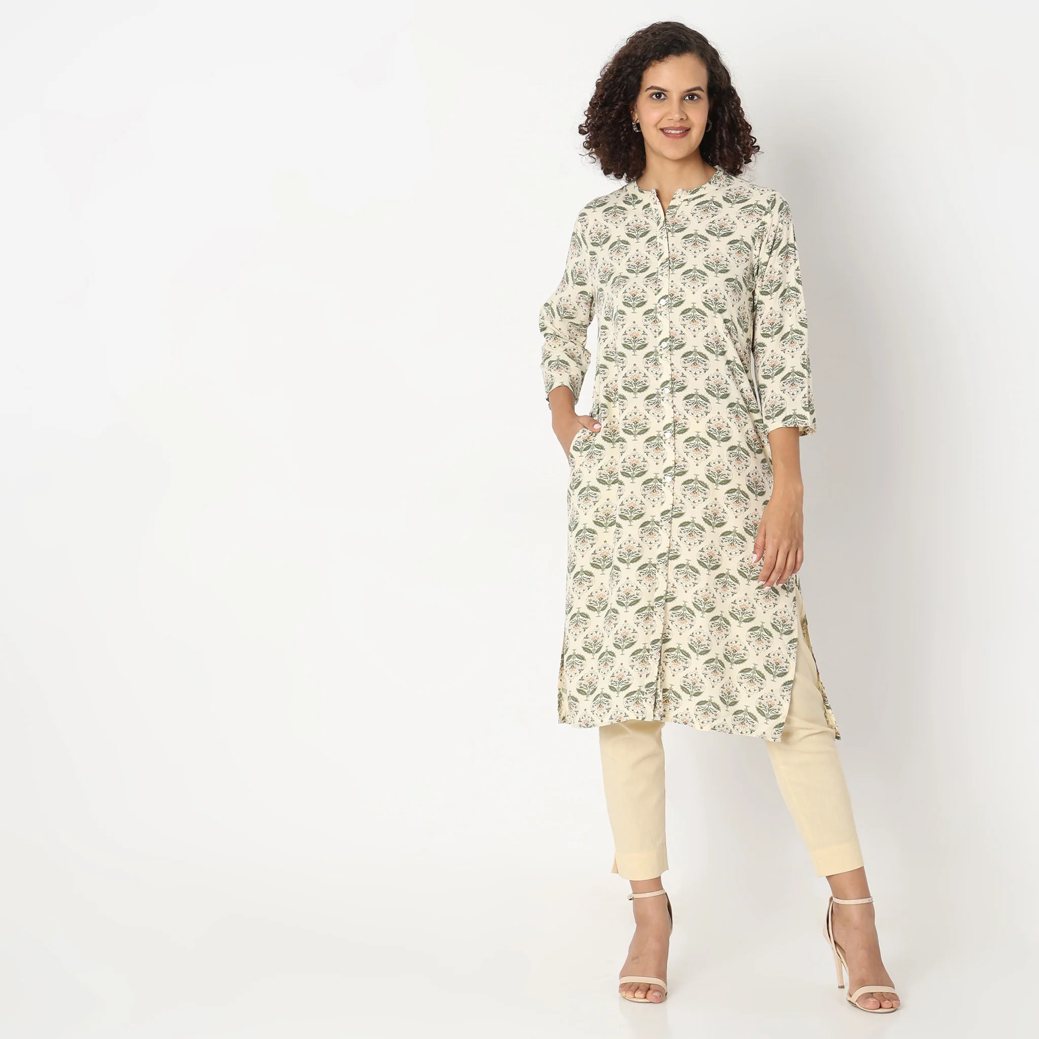 Straight Fit Printed Kurta - Image 2