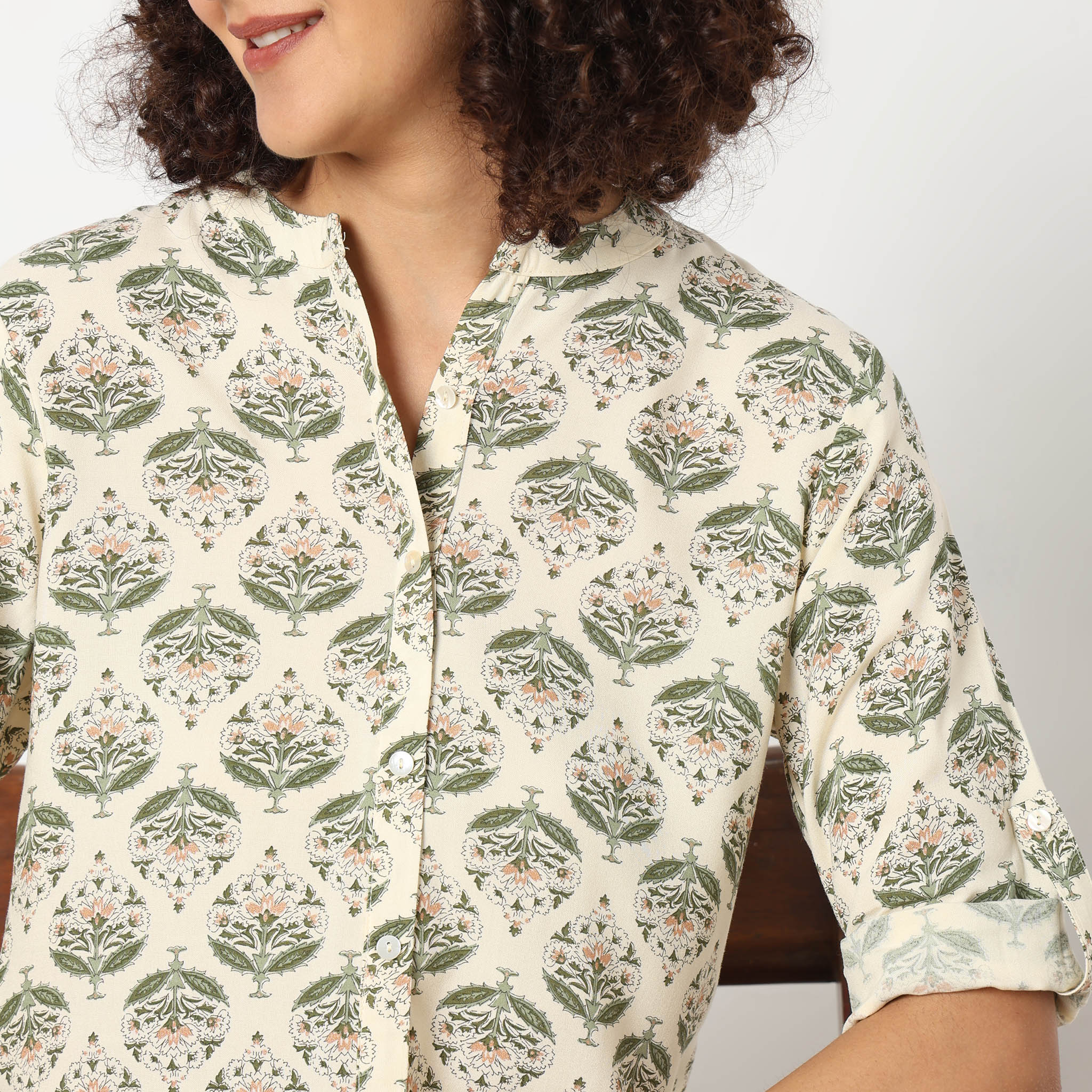 Straight Fit Printed Kurta - Image 4