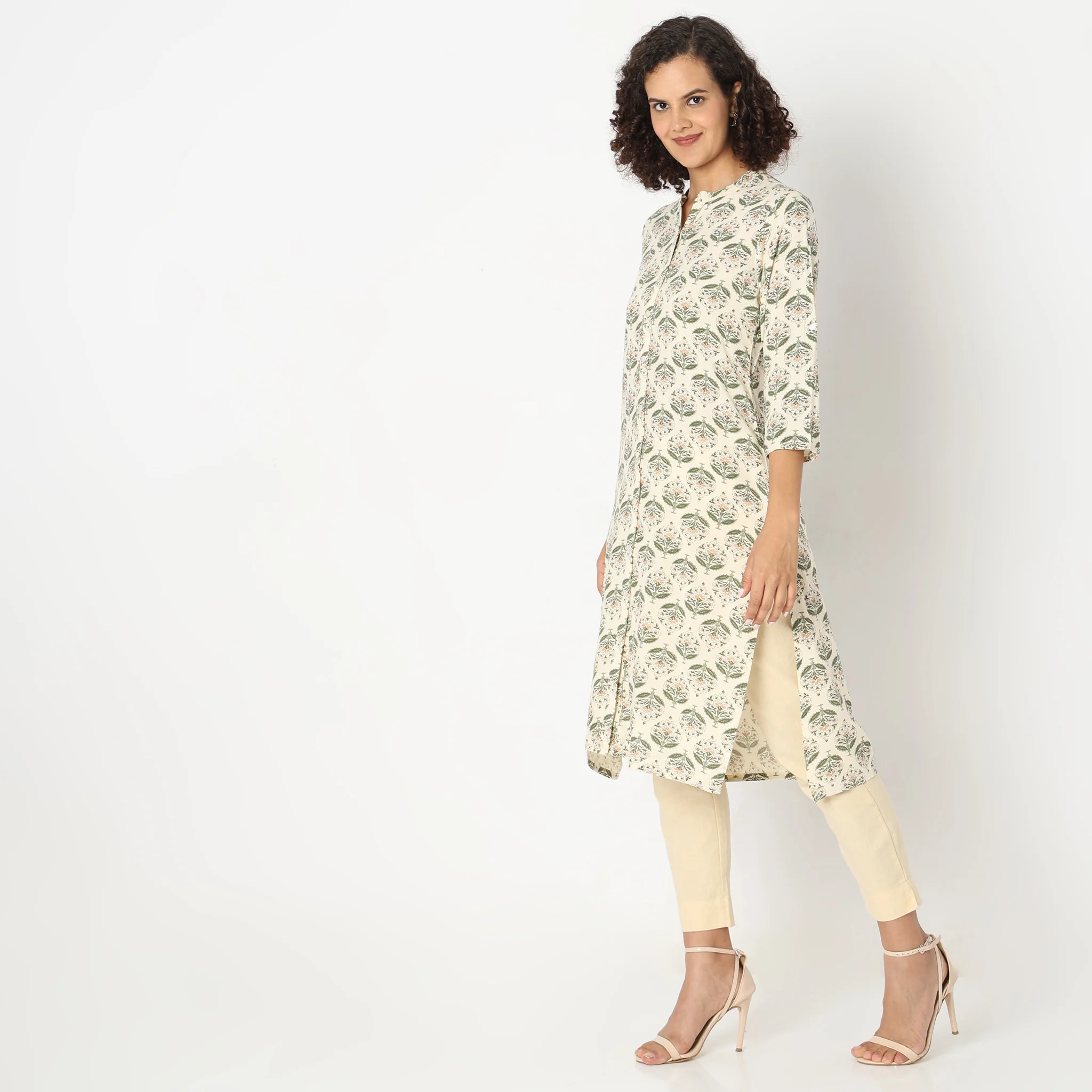 Straight Fit Printed Kurta - Image 5