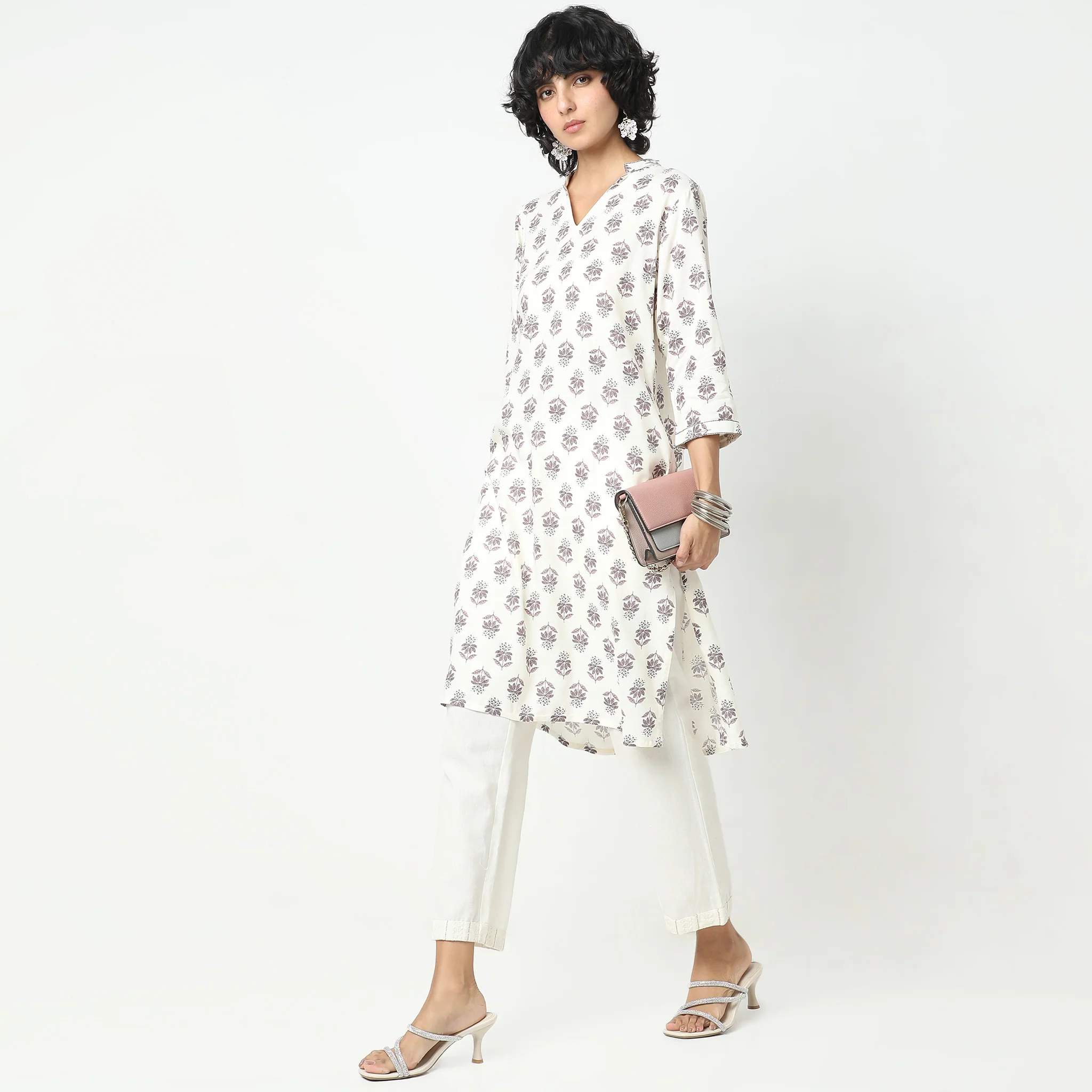 Straight Fit Printed Kurta - Image 6