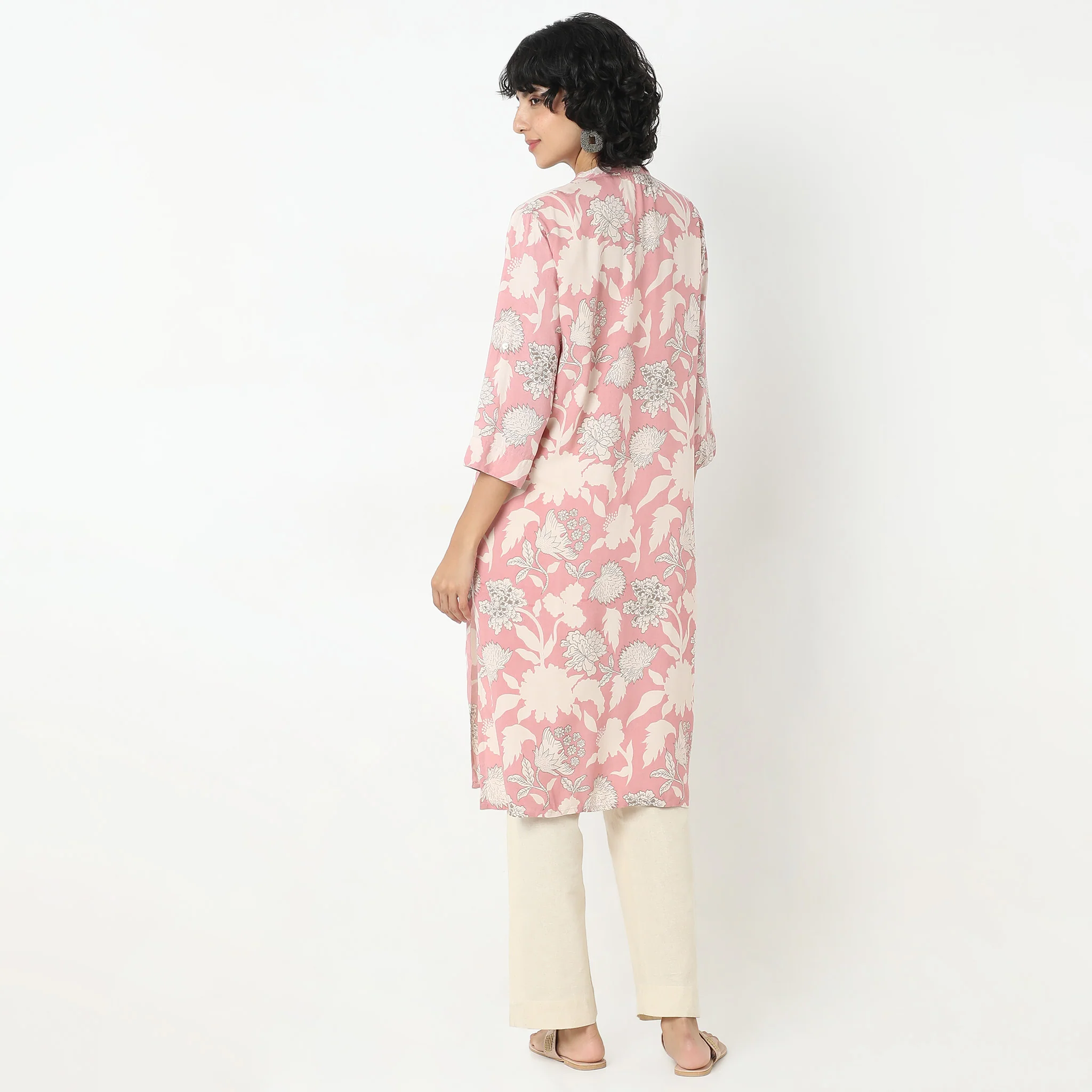 Straight Fit Printed Kurta - Image 3
